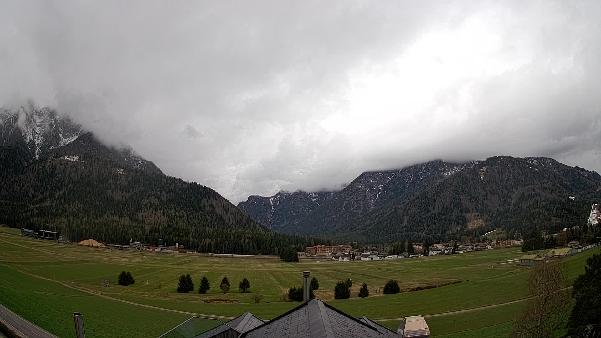 Webcam Dobbiaco Dolomiti – Vista dall’Hotel Rosengarten