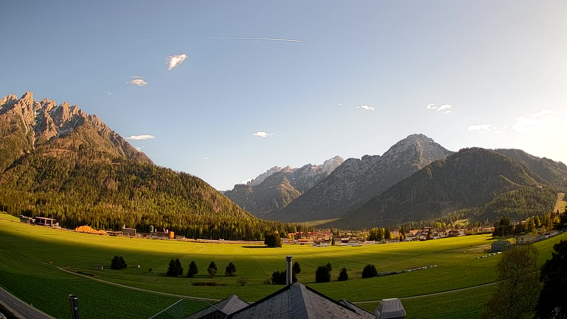 Webcam Toblach Dolomites – View from Hotel Rosengarten