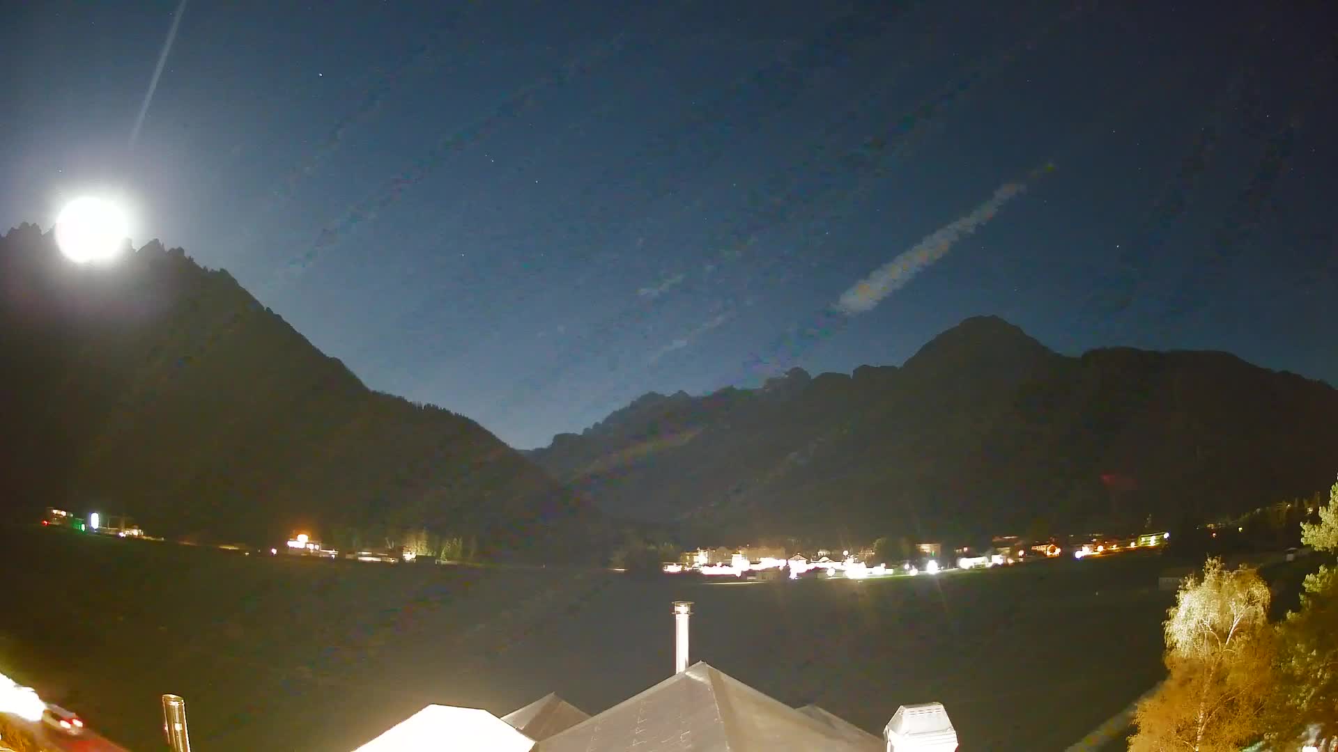 Webcam Toblach Dolomites – View from Hotel Rosengarten