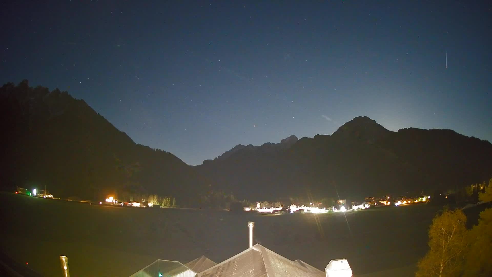Web kamera Toblach Dolomiti – Pogled s Hotela Rosengarten