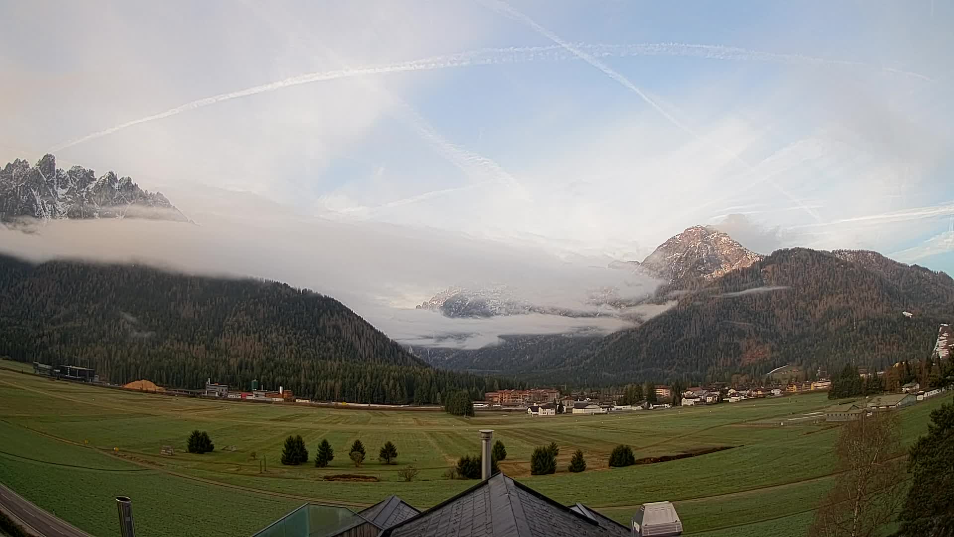 Spletna kamera Toblach Dolomiti – Pogled iz hotela Rosengarten