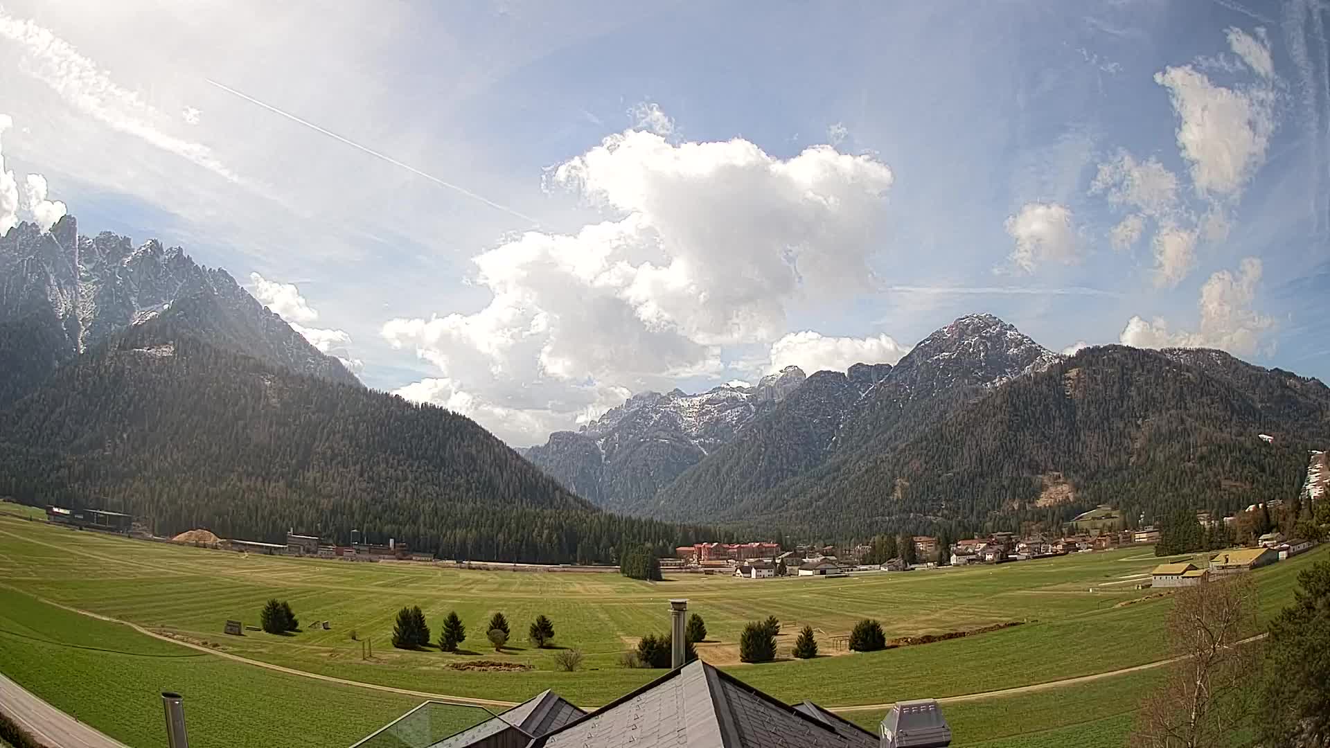 Webcam Toblach Dolomites – View from Hotel Rosengarten