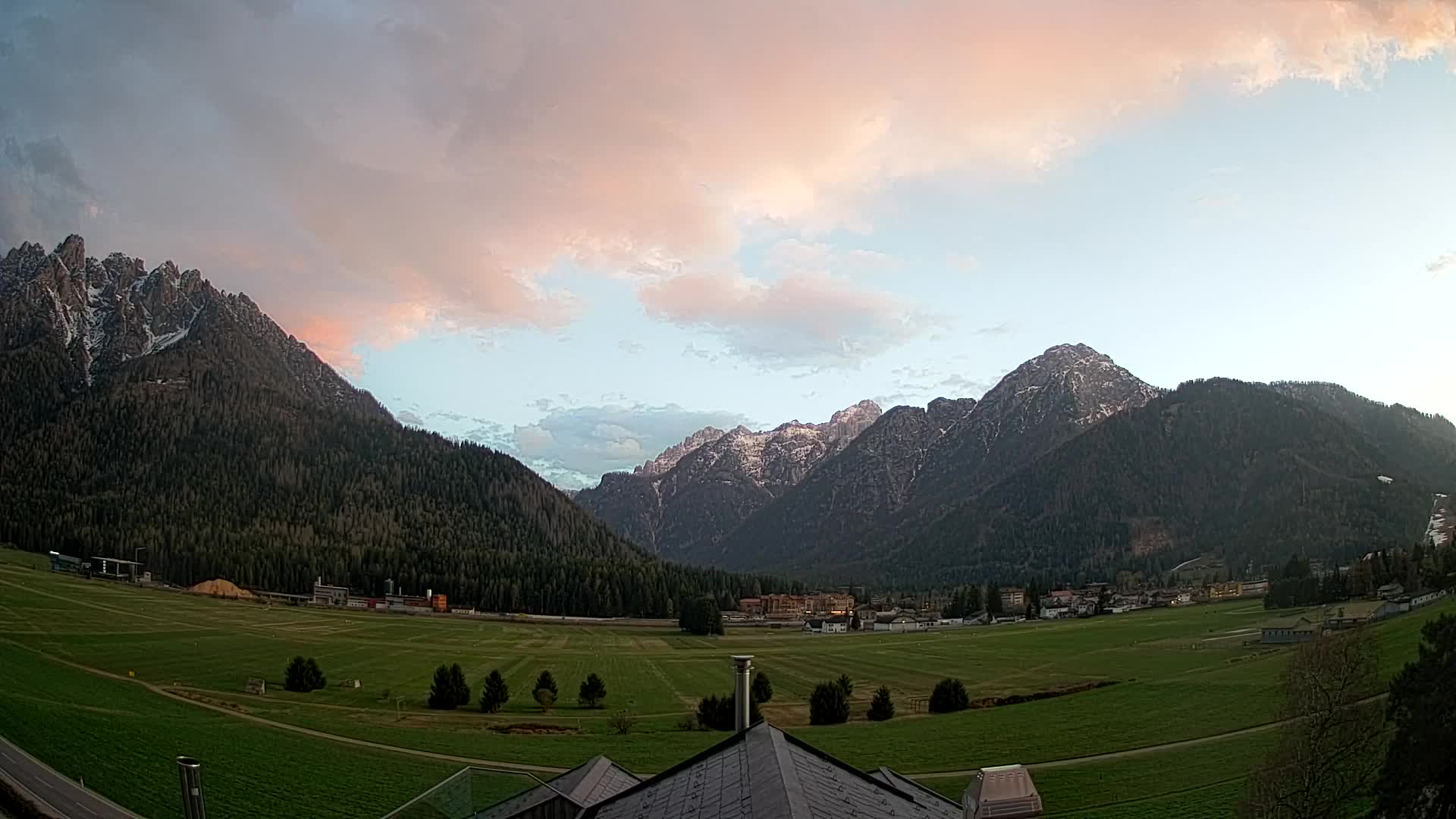 Webcam Dobbiaco Dolomiti – Vista dall’Hotel Rosengarten