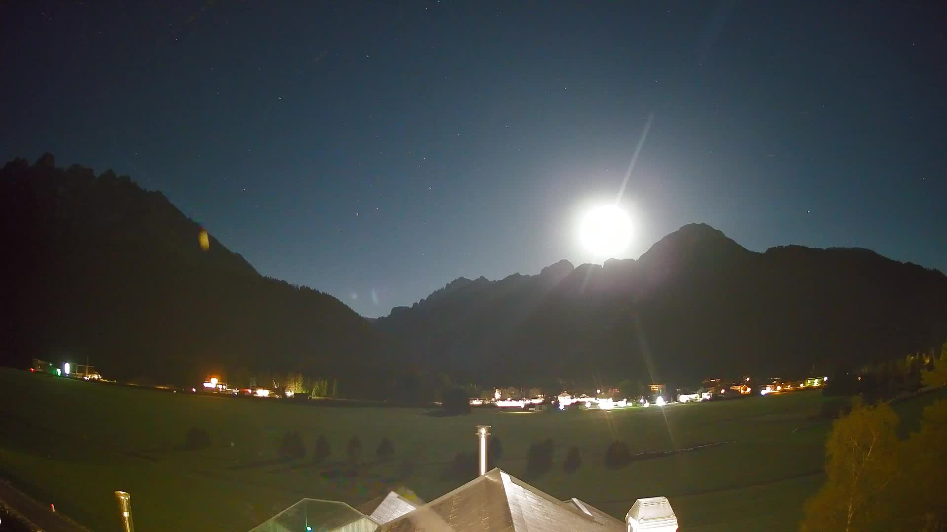 Webcam Toblach Dolomites – View from Hotel Rosengarten