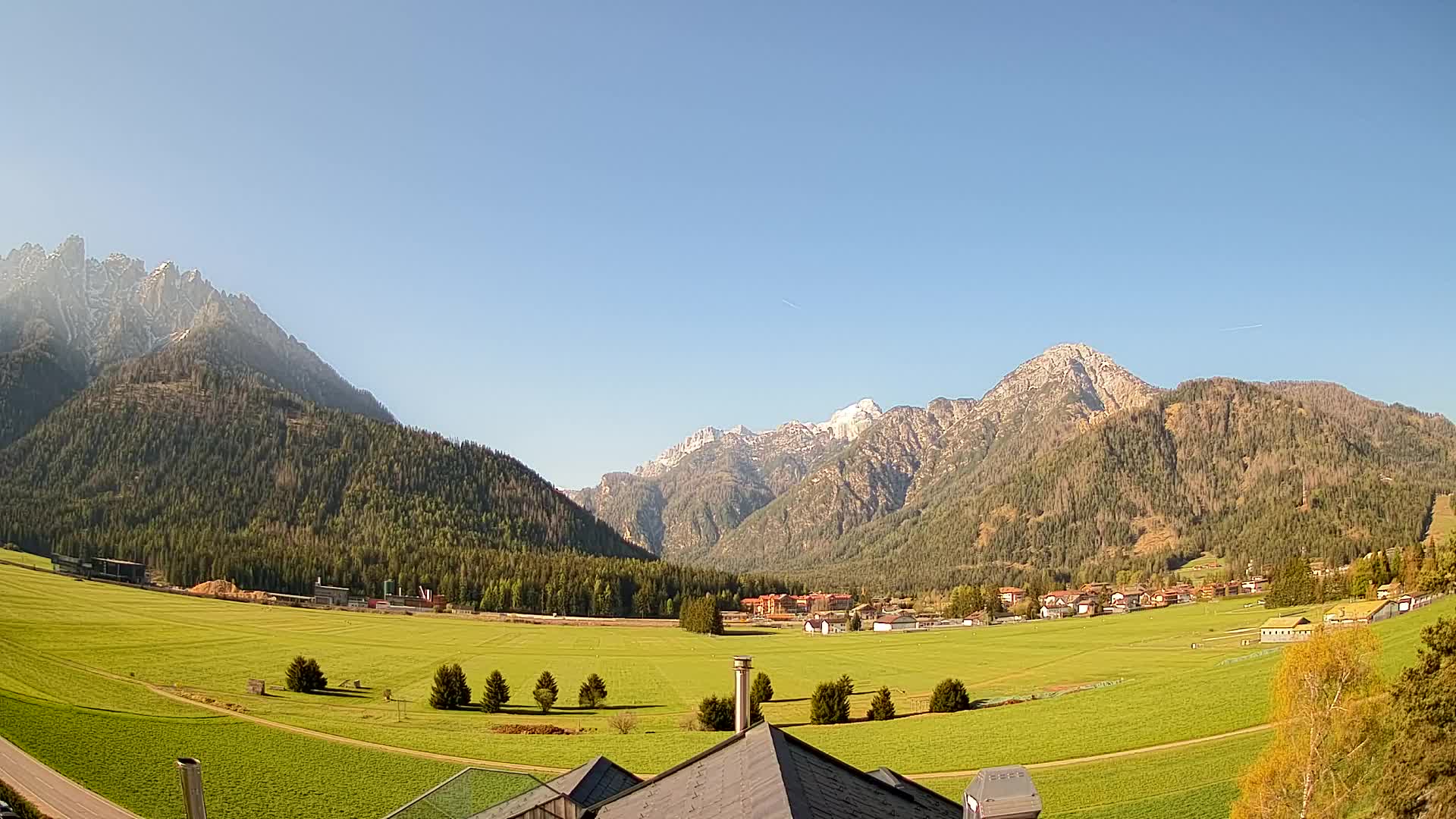 Webcam Toblach Dolomites – View from Hotel Rosengarten
