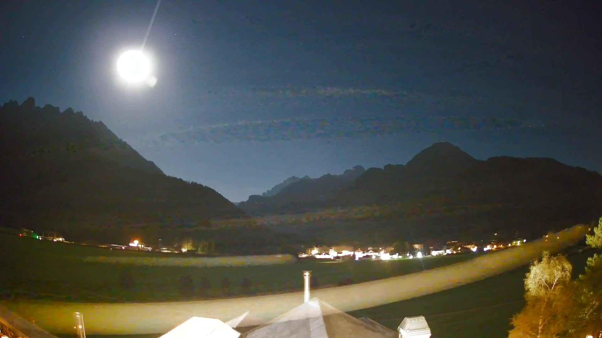 Webcam Toblach Dolomites – View from Hotel Rosengarten