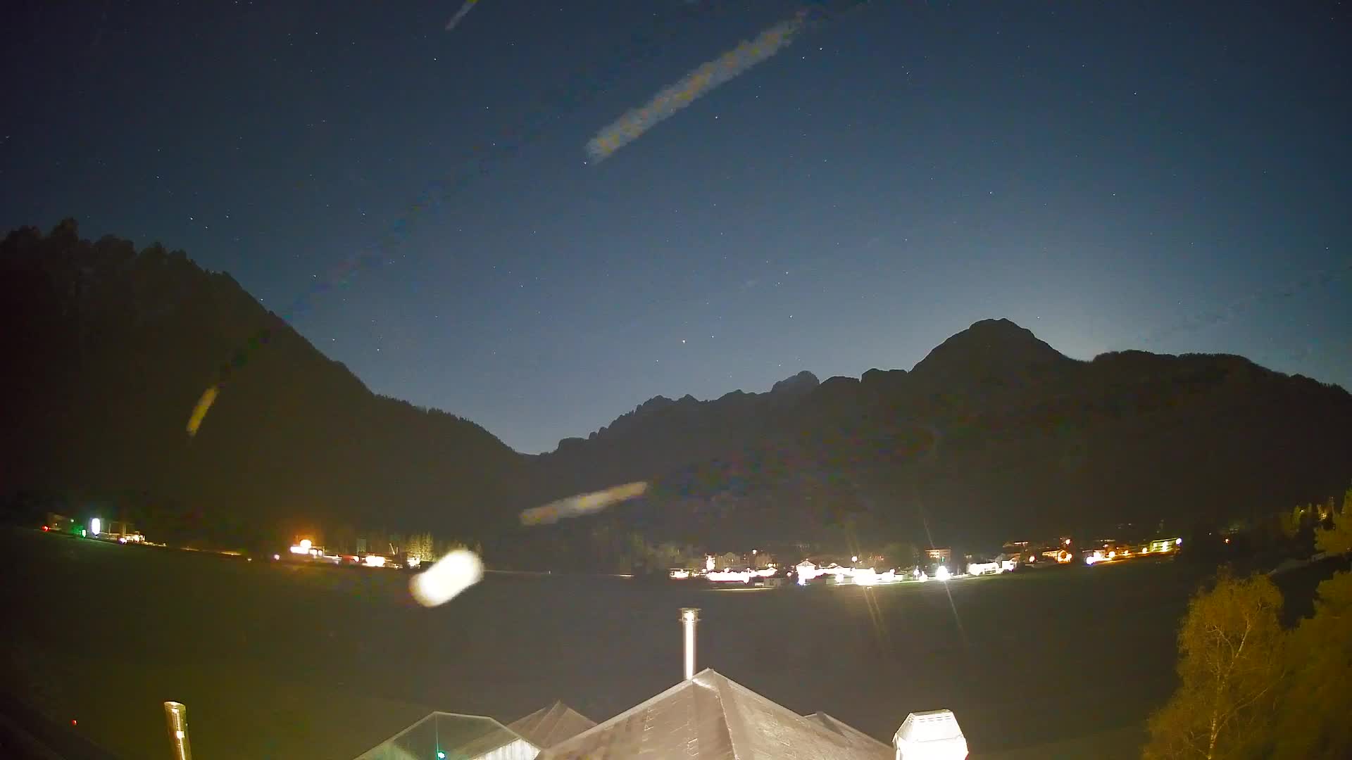 Spletna kamera Toblach Dolomiti – Pogled iz hotela Rosengarten