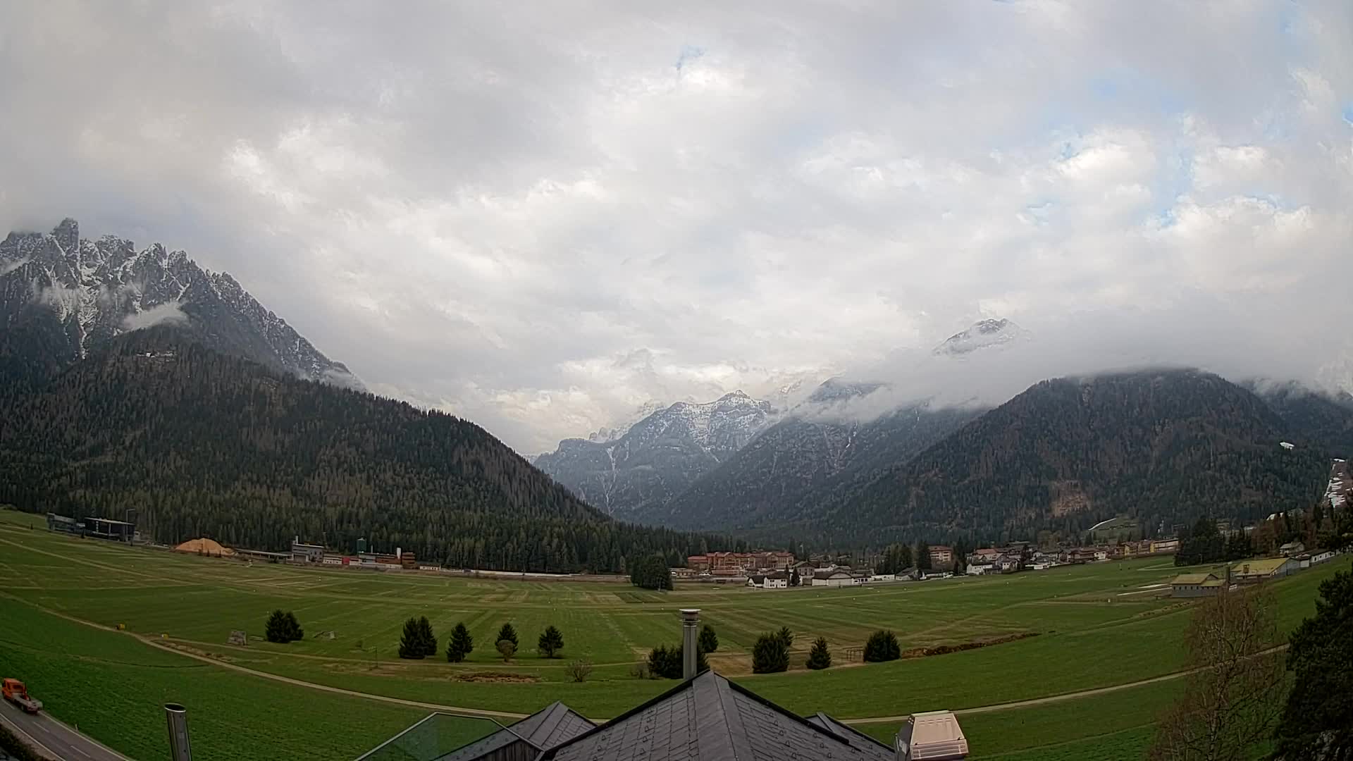 Webcam Dobbiaco Dolomiti – Vista dall’Hotel Rosengarten