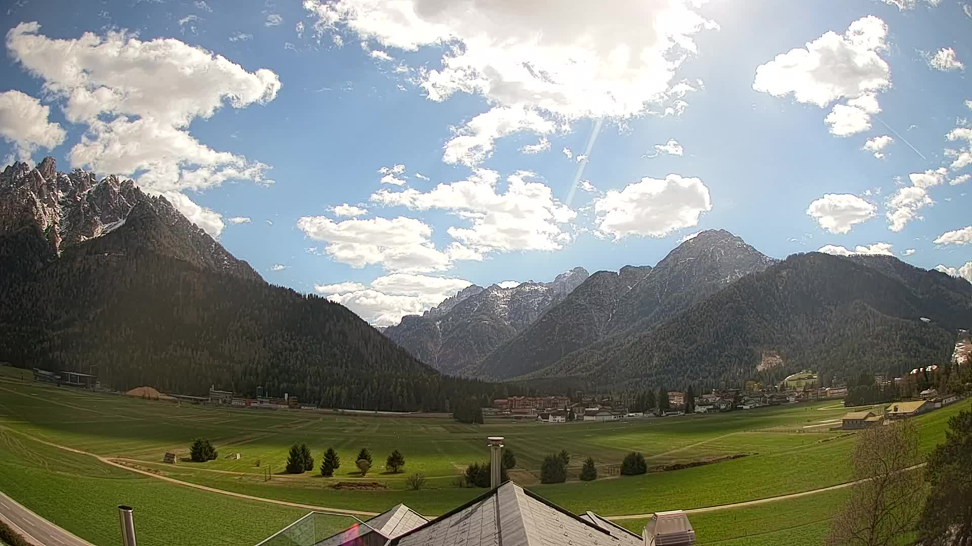 Webcam Toblach Dolomites – View from Hotel Rosengarten
