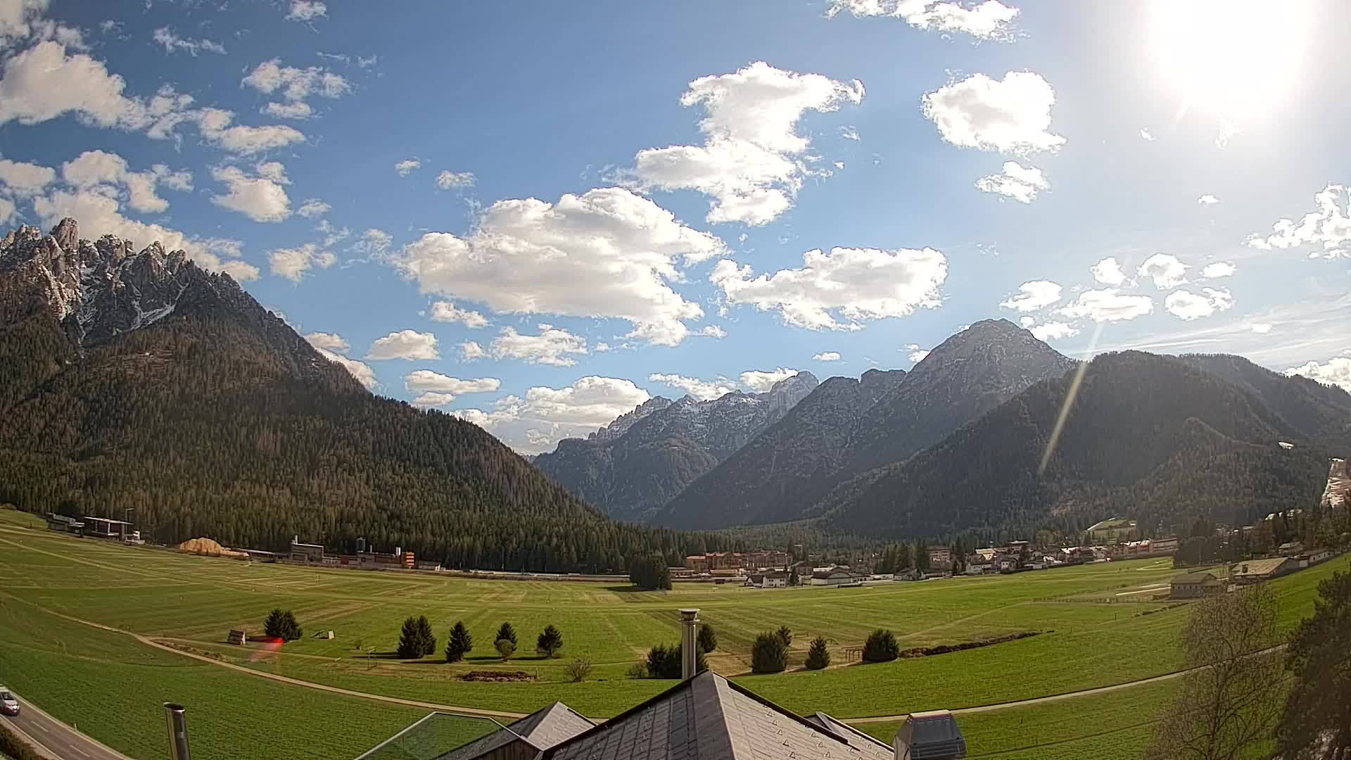 Webcam Toblach Dolomites – View from Hotel Rosengarten