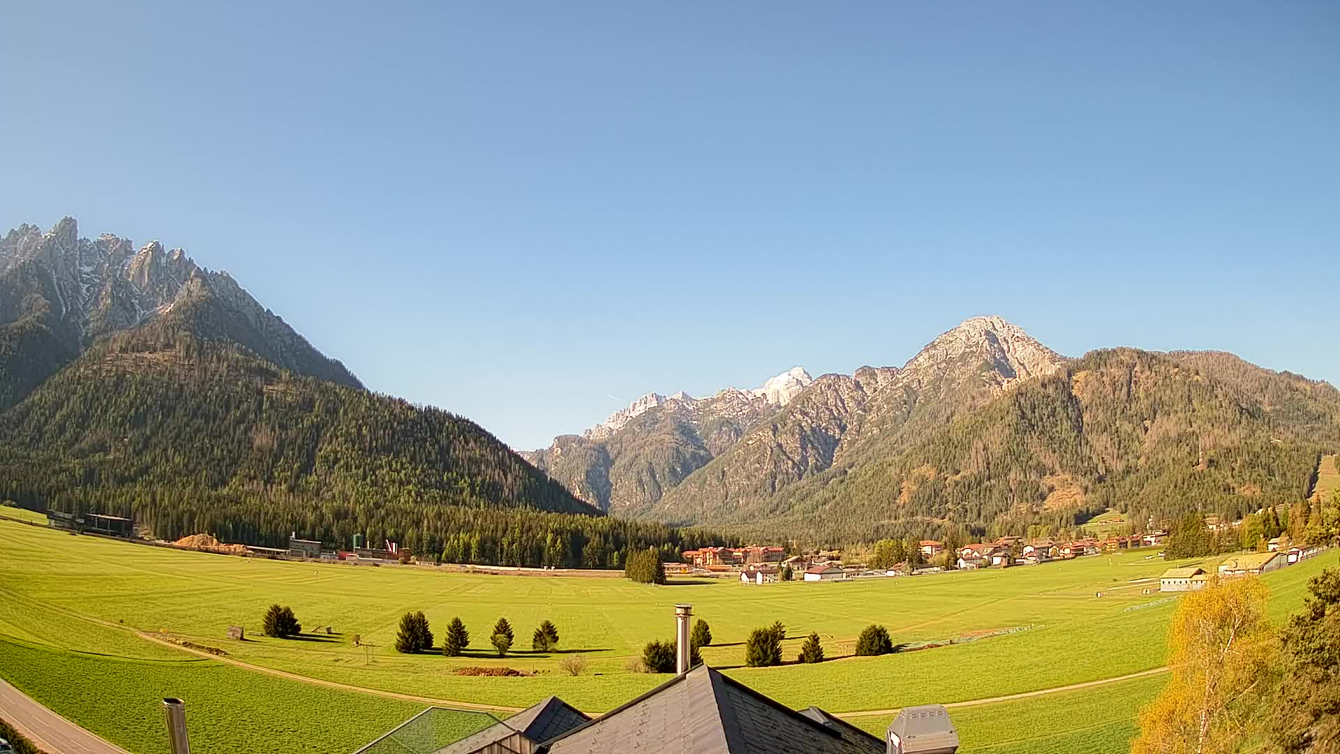 Webcam Toblach Dolomites – View from Hotel Rosengarten