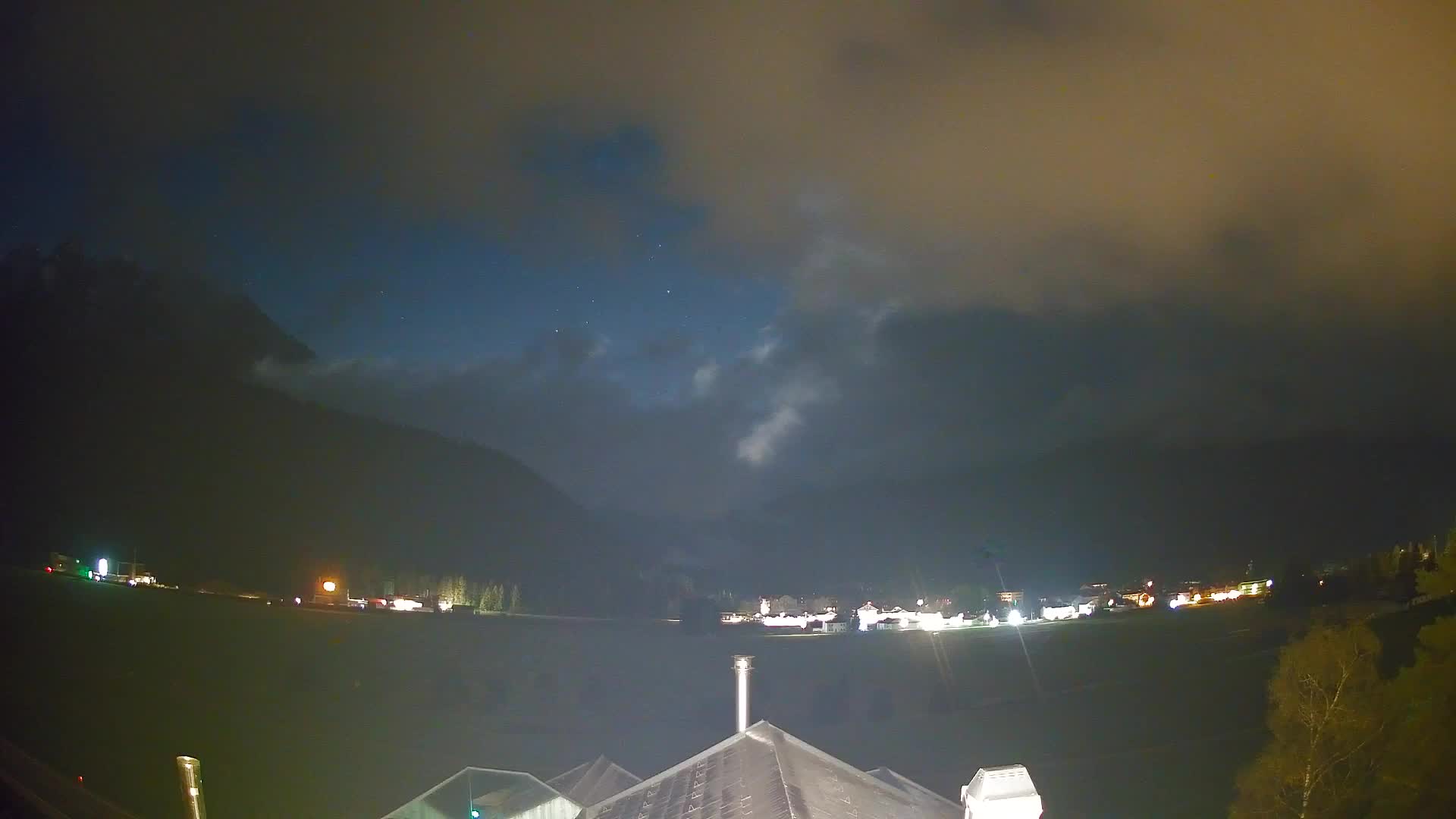 Spletna kamera Toblach Dolomiti – Pogled iz hotela Rosengarten