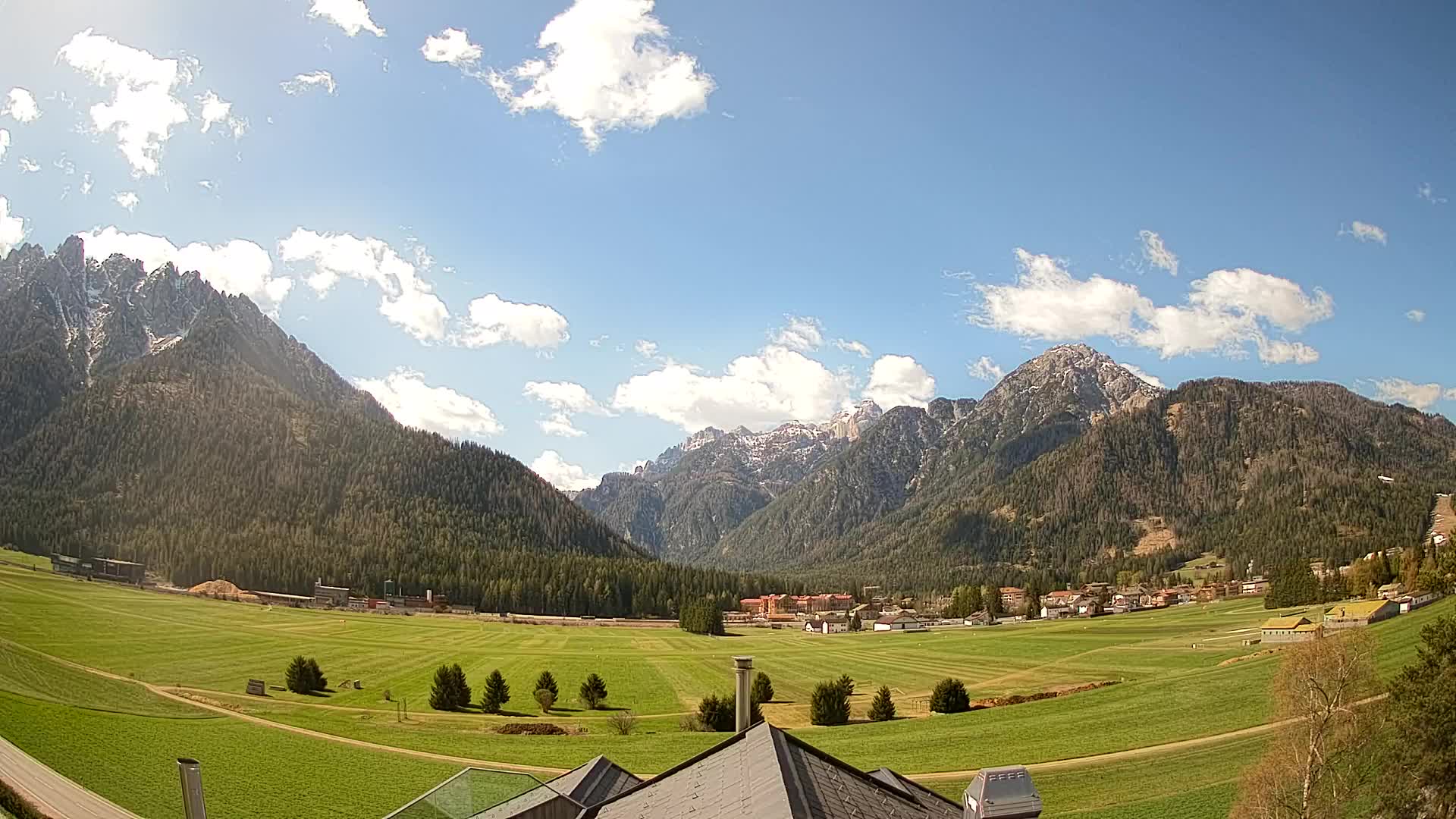 Webcam Dobbiaco Dolomiti – Vista dall’Hotel Rosengarten