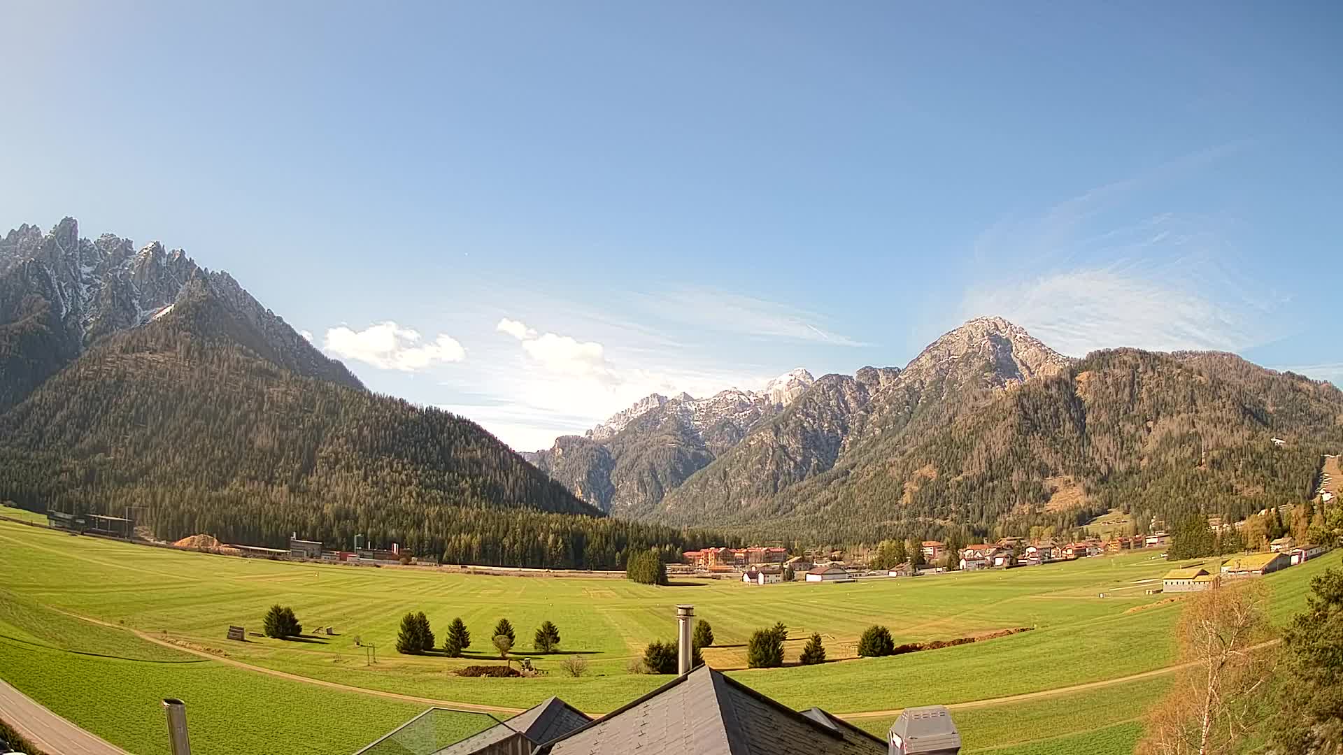 Webcam Toblach Dolomites – View from Hotel Rosengarten