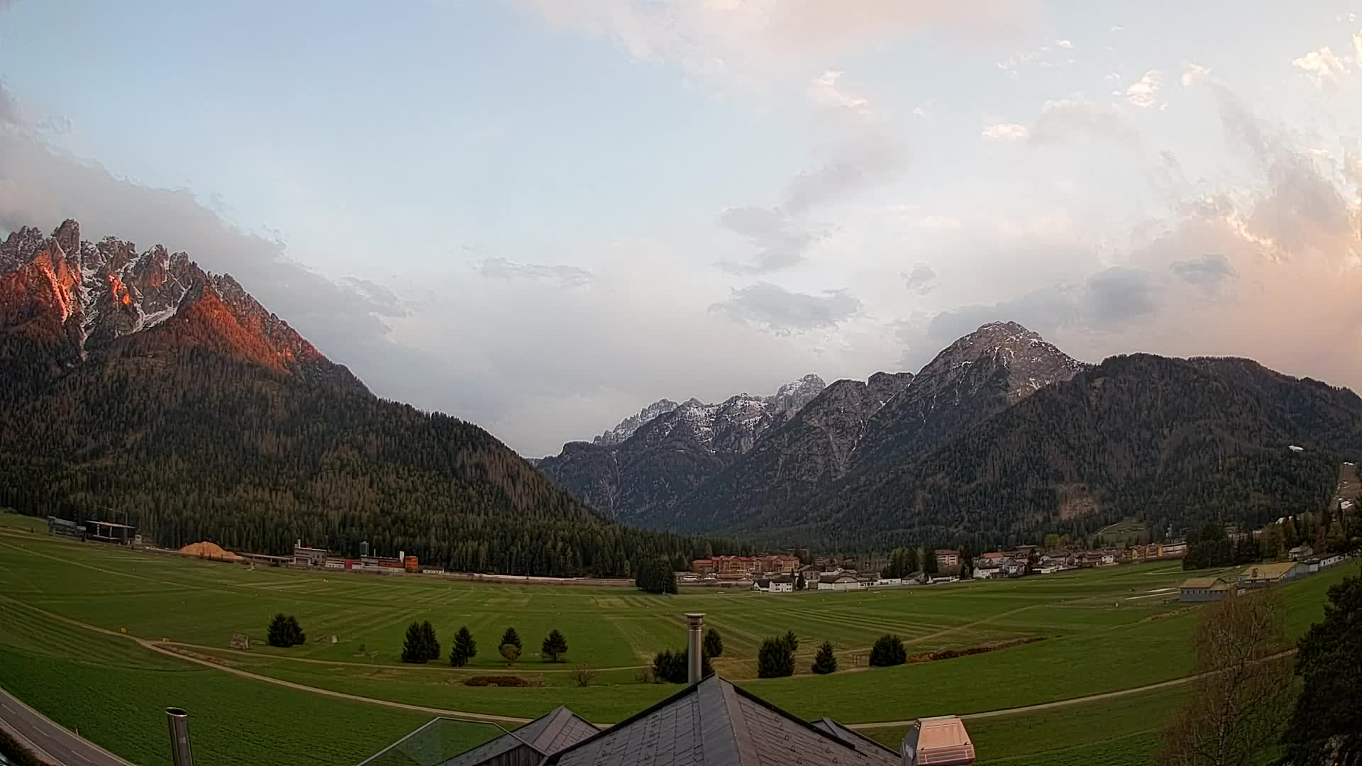 Webcam Dobbiaco Dolomiti – Vista dall’Hotel Rosengarten