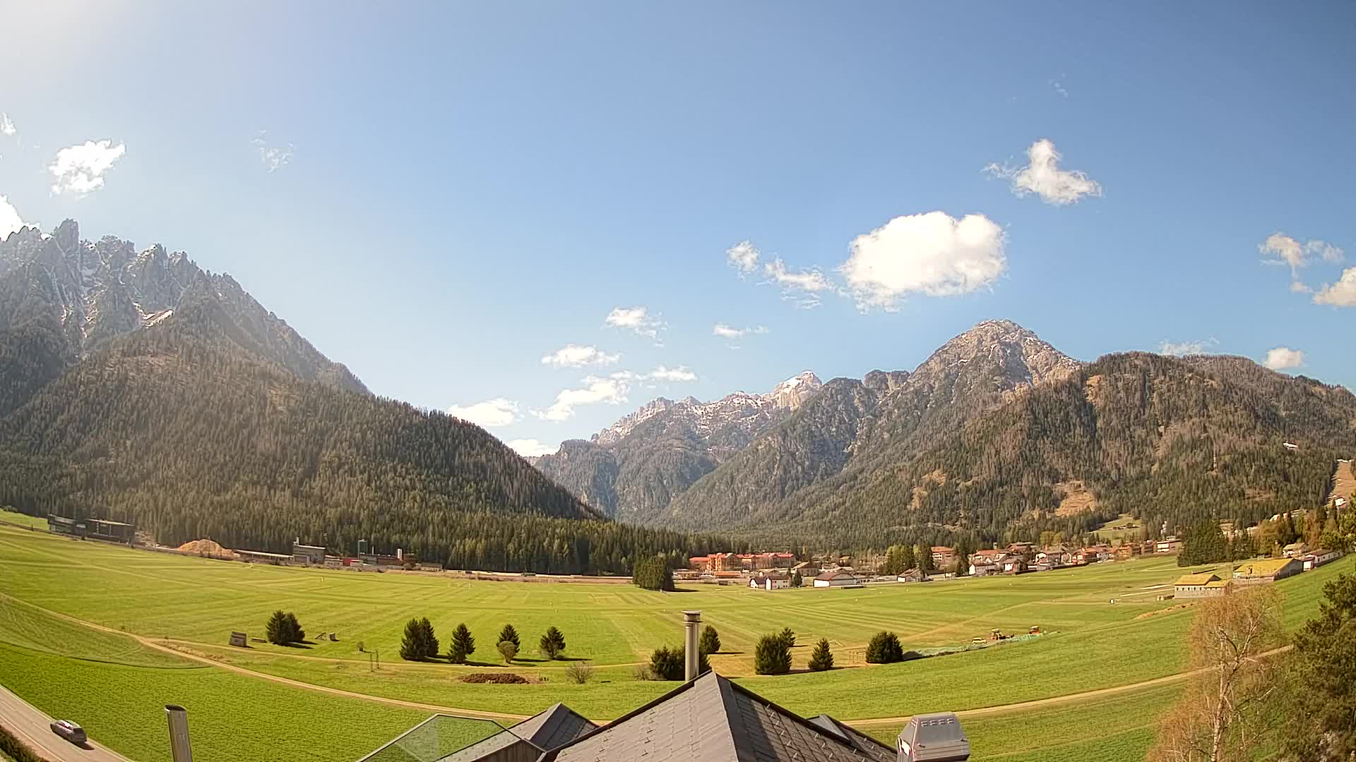 Web kamera Toblach Dolomiti – Pogled s Hotela Rosengarten