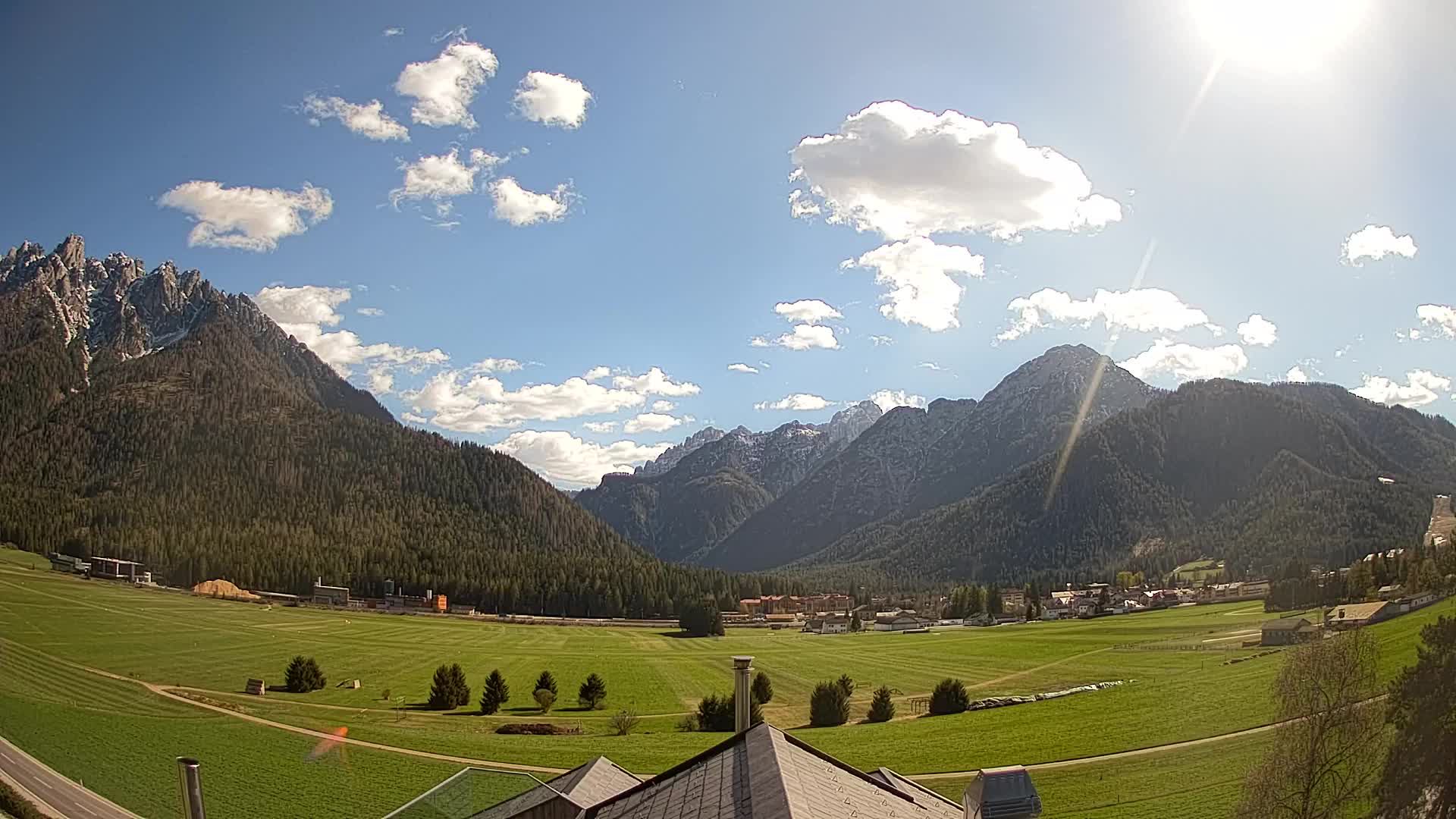 Webcam Toblach Dolomites – View from Hotel Rosengarten