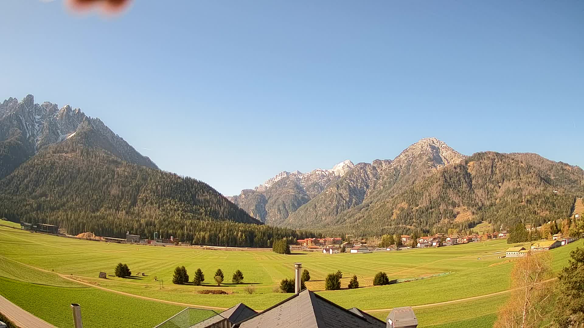 Webcam Toblach Dolomites – View from Hotel Rosengarten