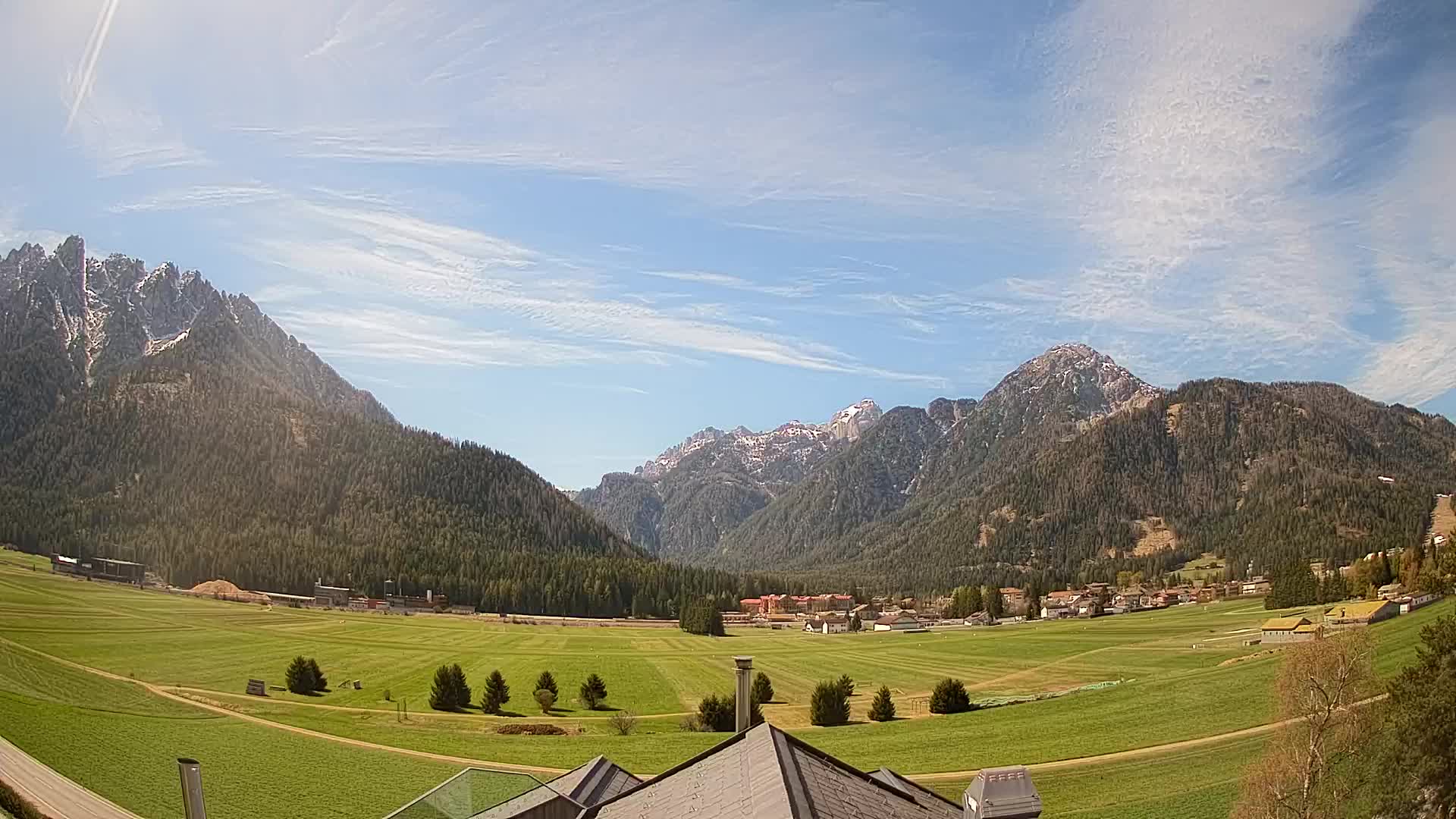 Webcam Toblach Dolomites – View from Hotel Rosengarten