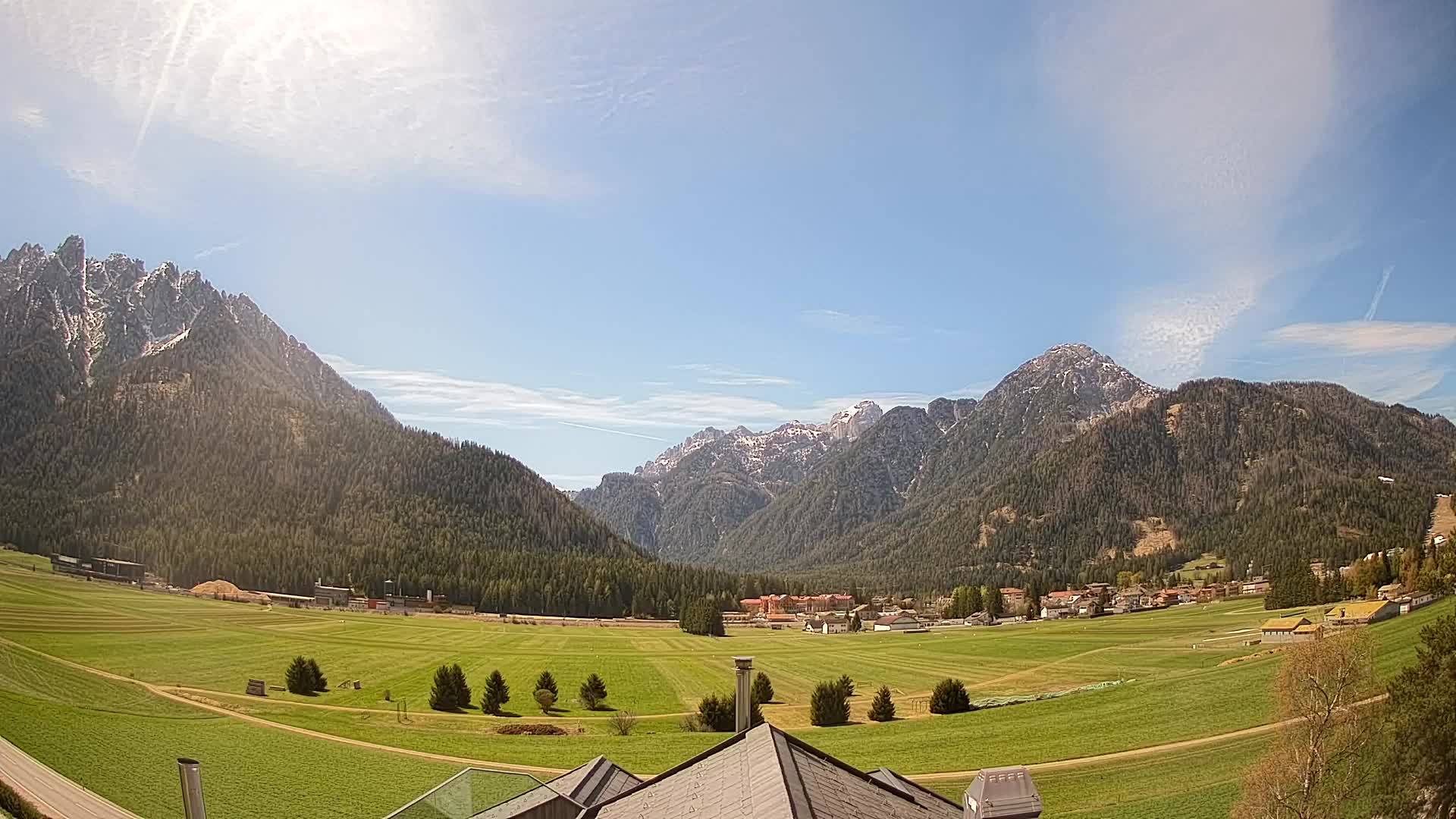 Webcam Toblach Dolomites – View from Hotel Rosengarten