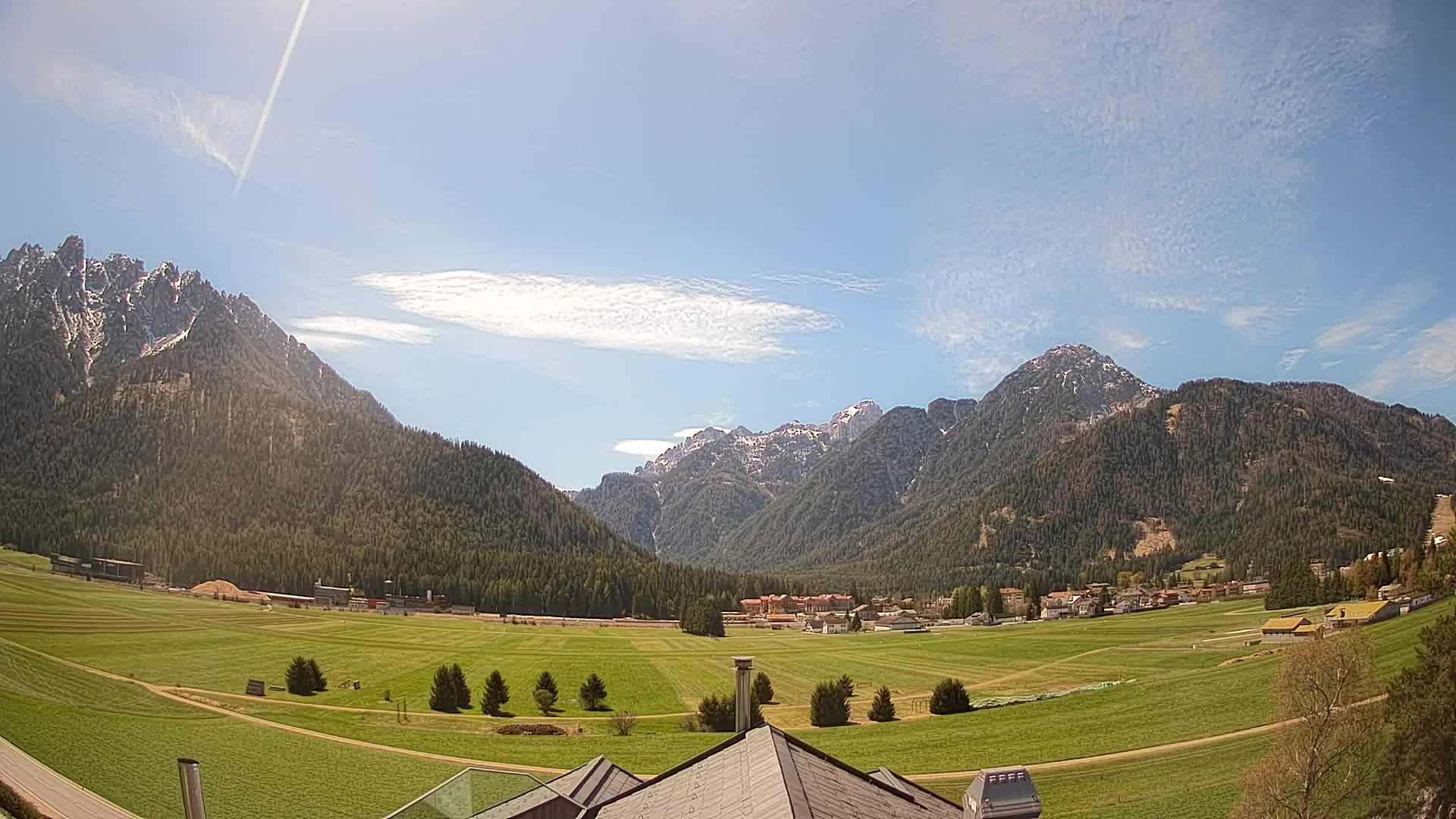 Webcam Toblach Dolomites – View from Hotel Rosengarten