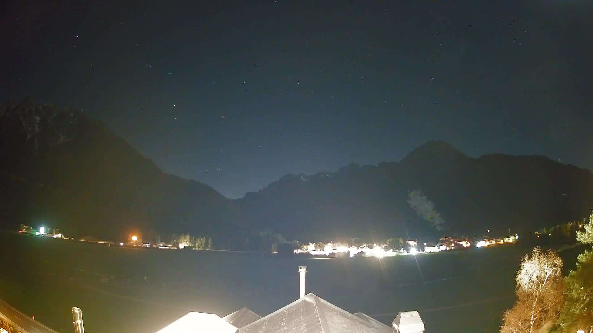 Web kamera Toblach Dolomiti – Pogled s Hotela Rosengarten