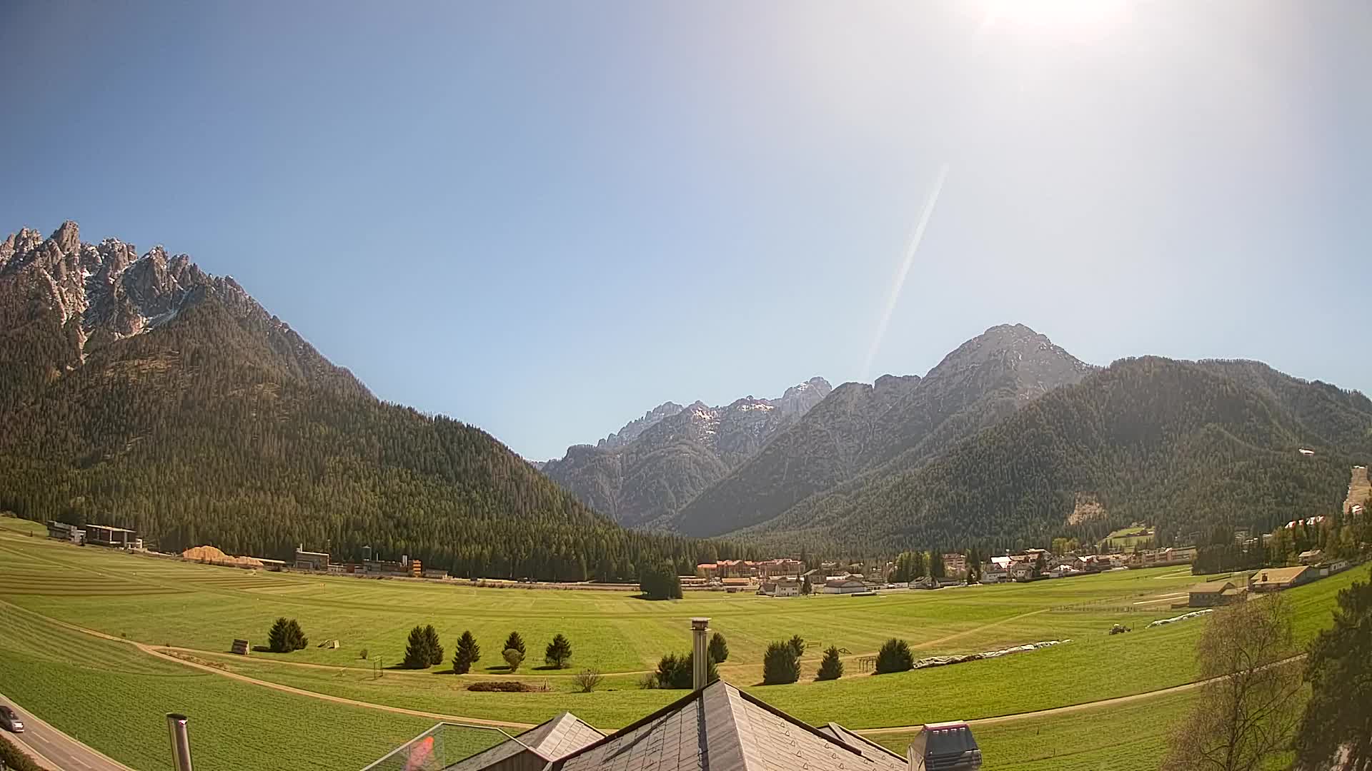 Webcam Toblach Dolomites – View from Hotel Rosengarten