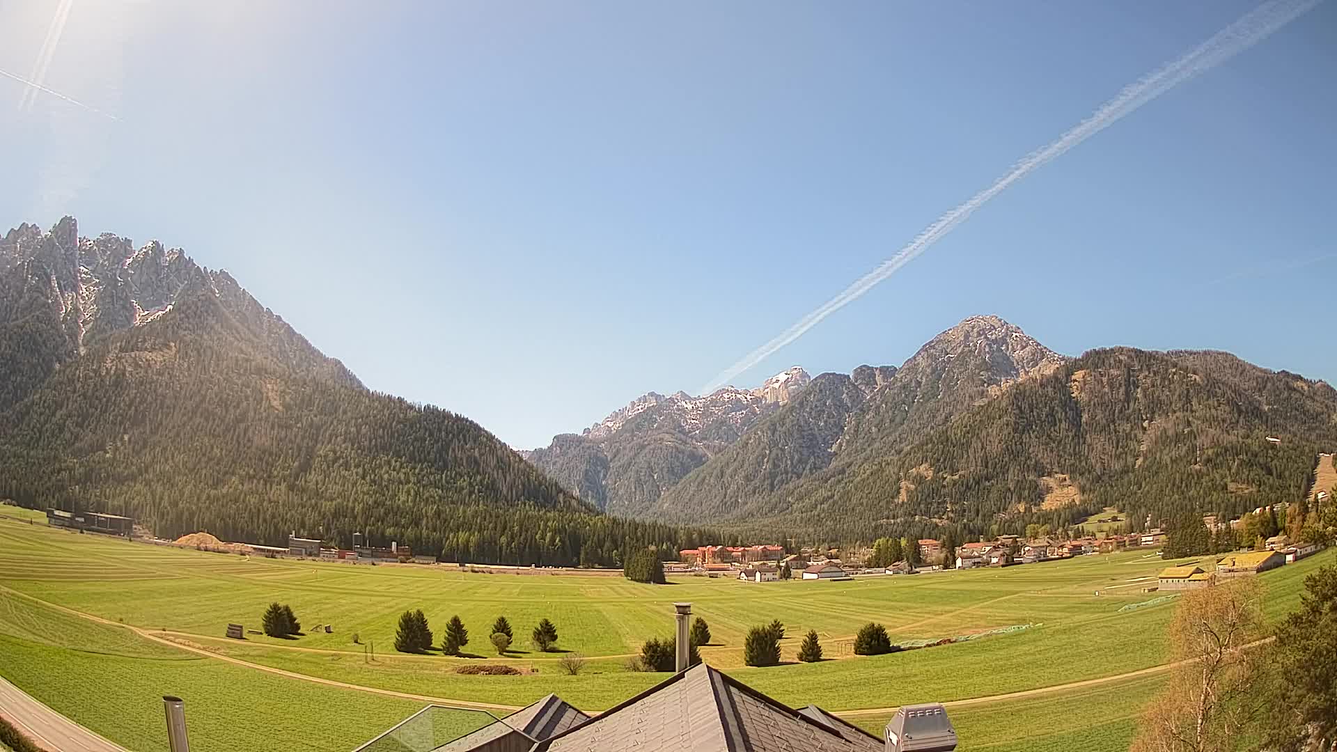 Webcam Toblach Dolomites – View from Hotel Rosengarten