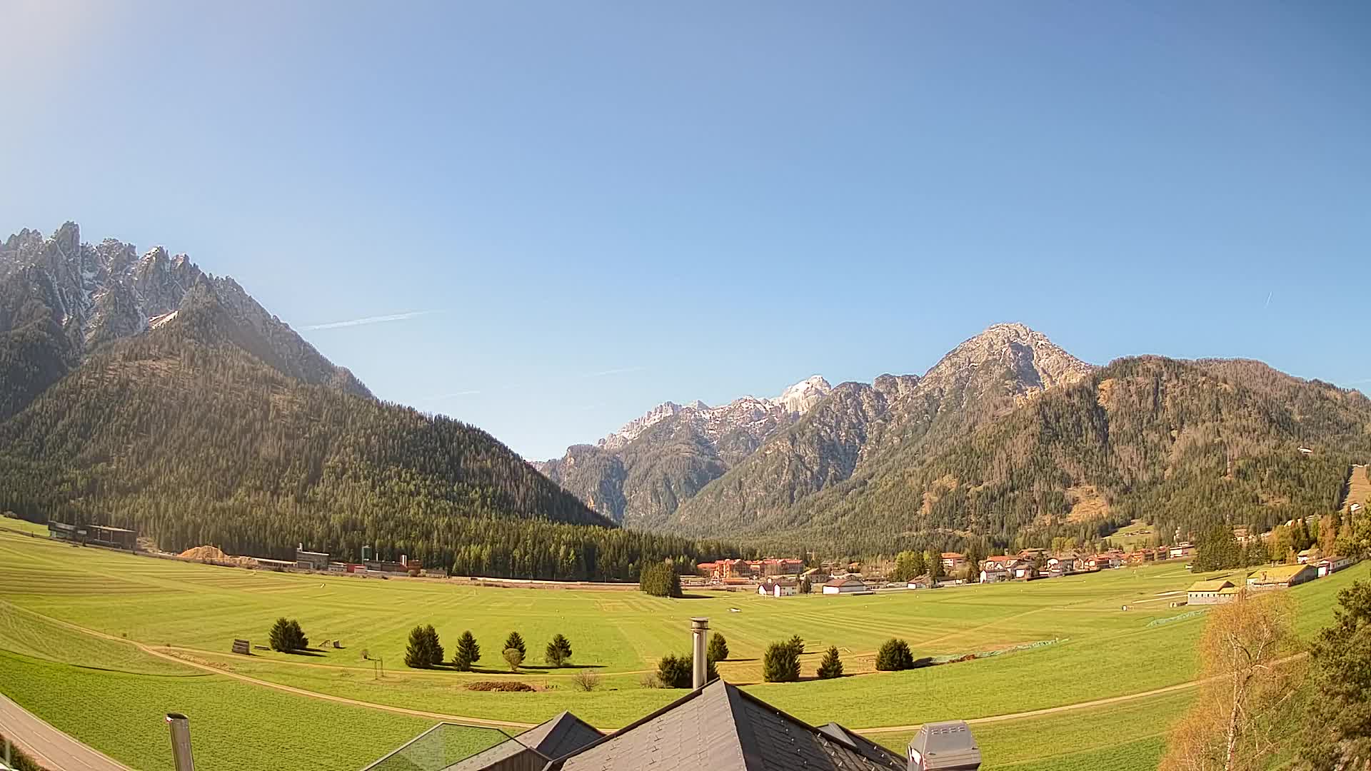 Webcam Toblach Dolomites – View from Hotel Rosengarten
