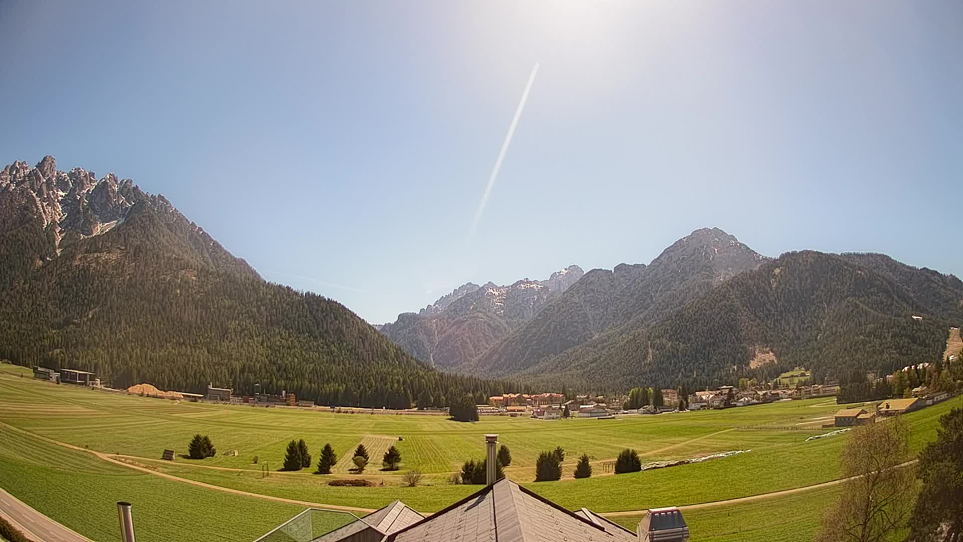 Web kamera Toblach Dolomiti – Pogled s Hotela Rosengarten