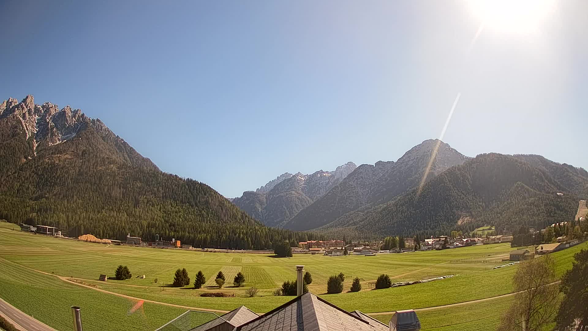 Webcam Toblach Dolomites – View from Hotel Rosengarten