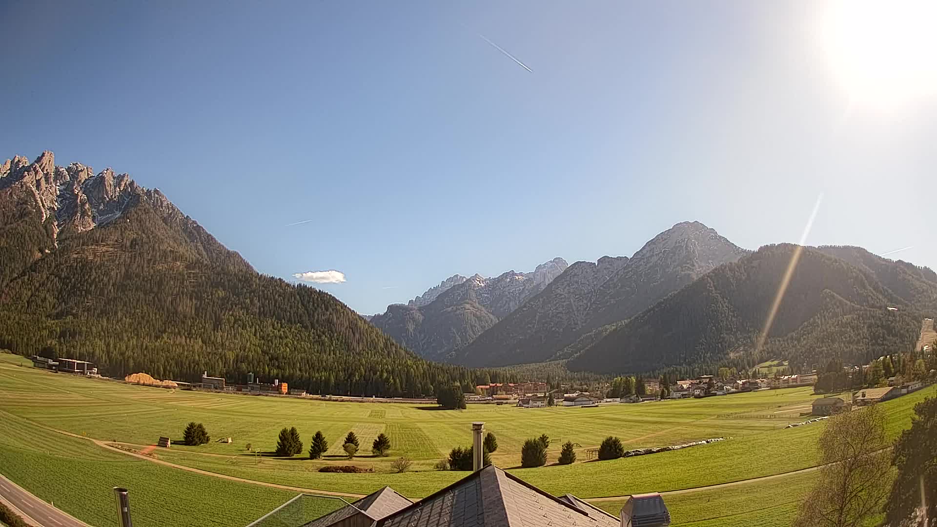 Webcam Toblach Dolomites – View from Hotel Rosengarten