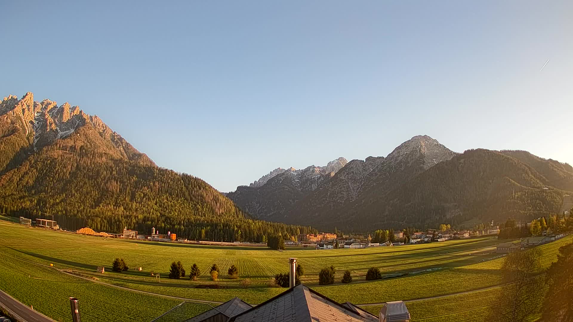 Webcam Toblach Dolomites – View from Hotel Rosengarten