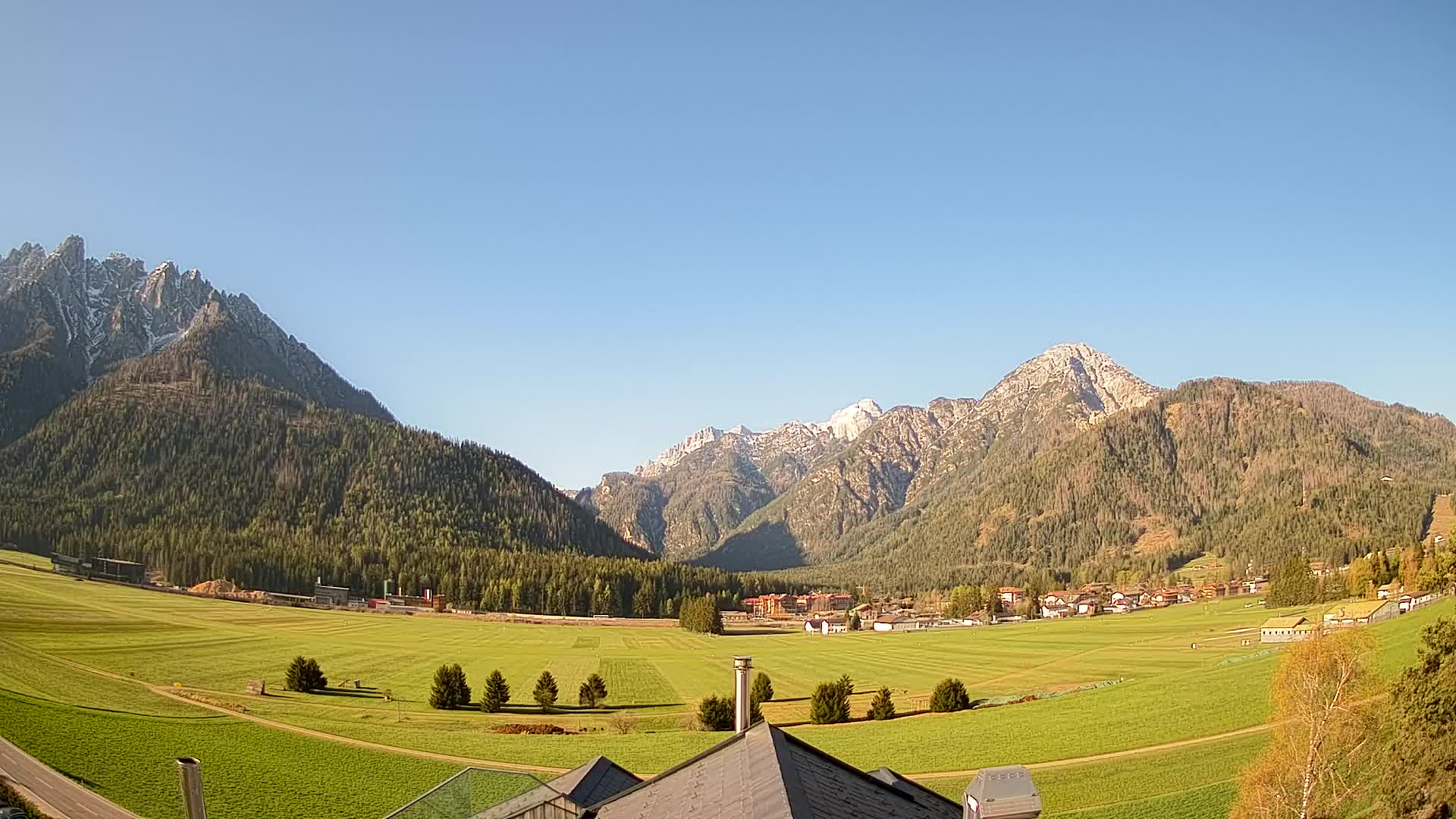 Webcam Toblach Dolomites – View from Hotel Rosengarten