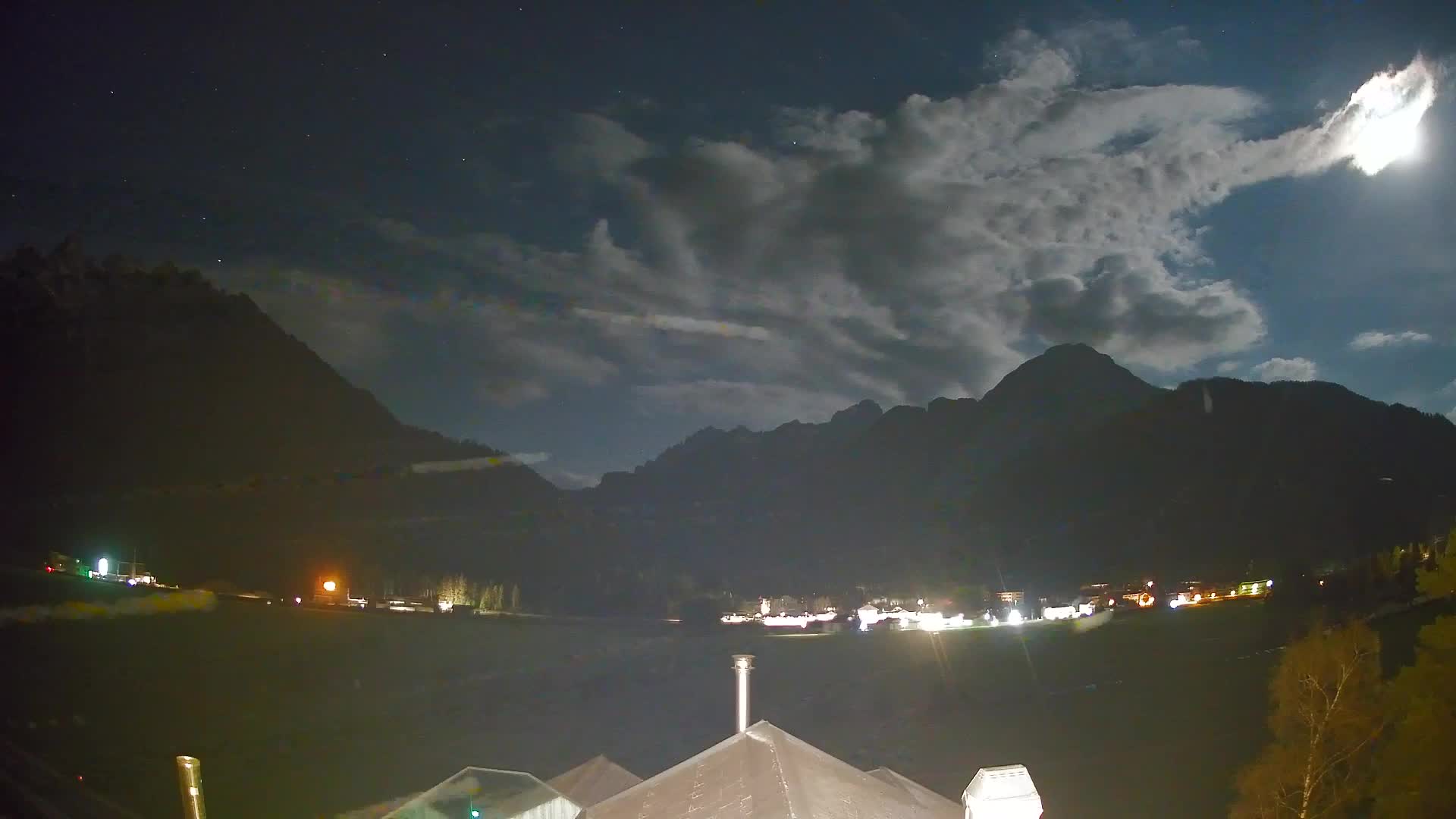Webcam Toblach Dolomites – View from Hotel Rosengarten