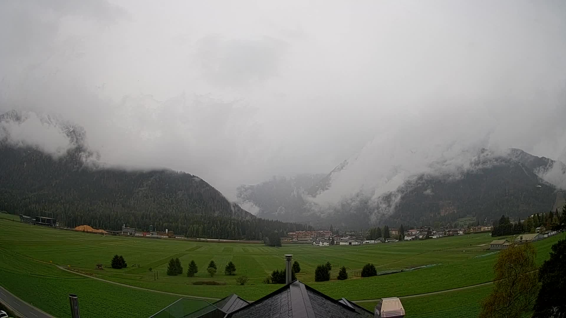 Webcam Toblach Dolomites – View from Hotel Rosengarten