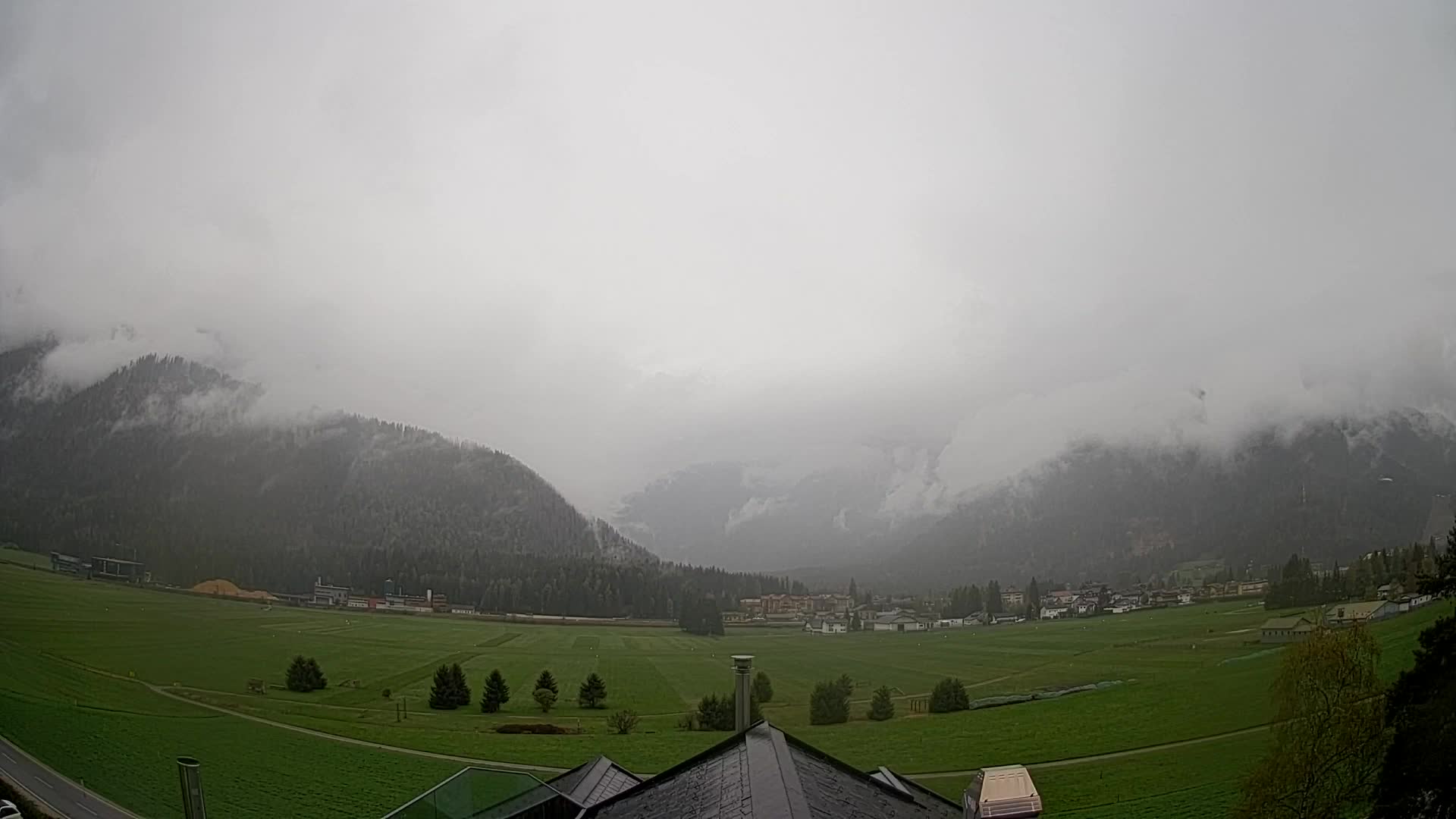 Webcam Toblach Dolomites – View from Hotel Rosengarten