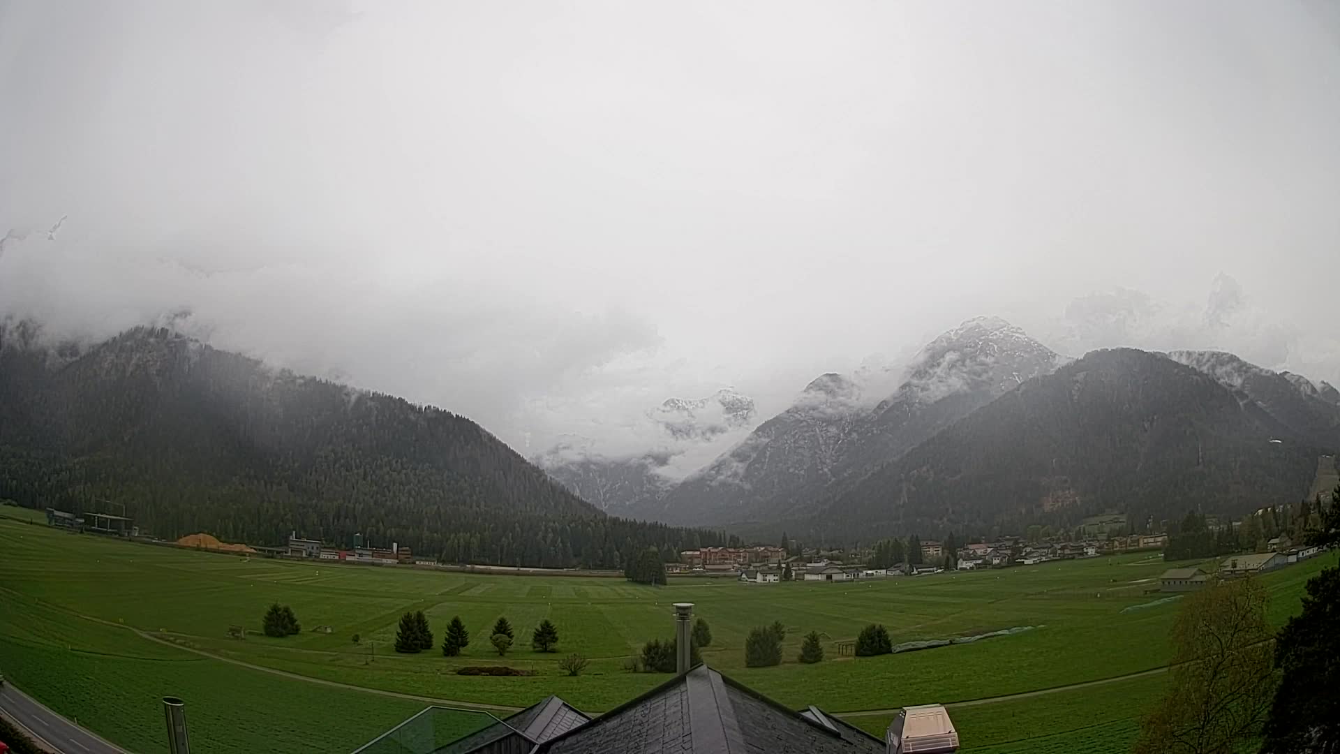 Webcam Toblach Dolomites – View from Hotel Rosengarten