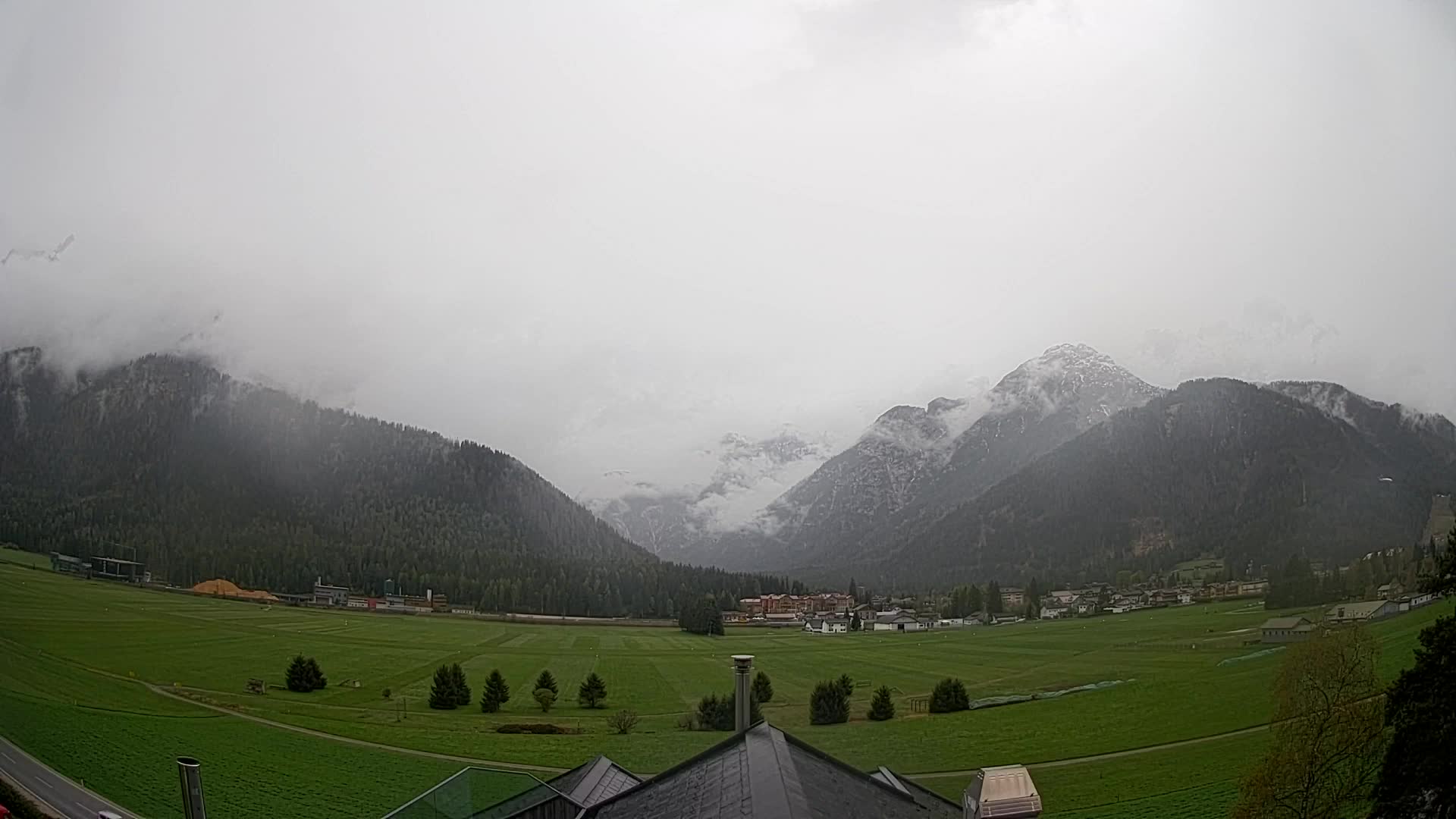 Webcam Toblach Dolomites – View from Hotel Rosengarten