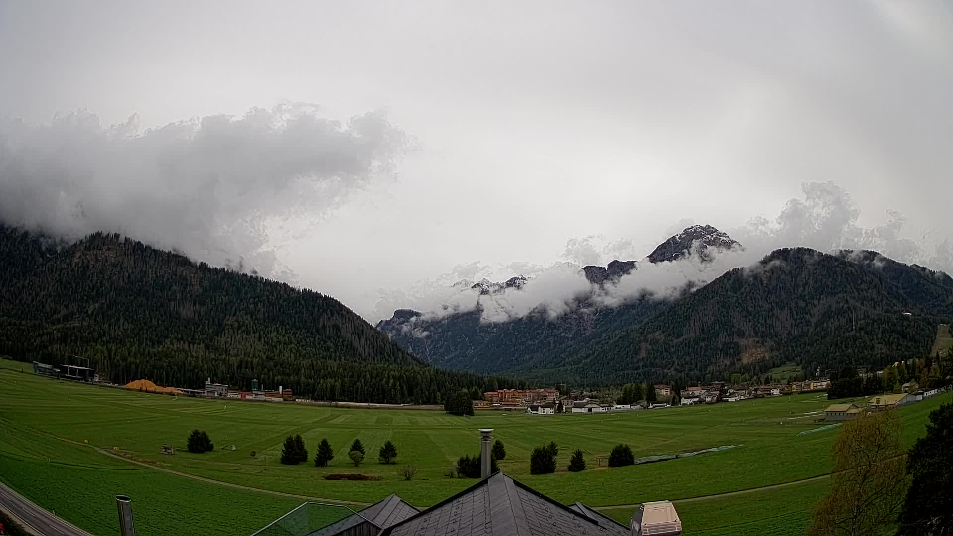 Webcam Toblach Dolomites – View from Hotel Rosengarten