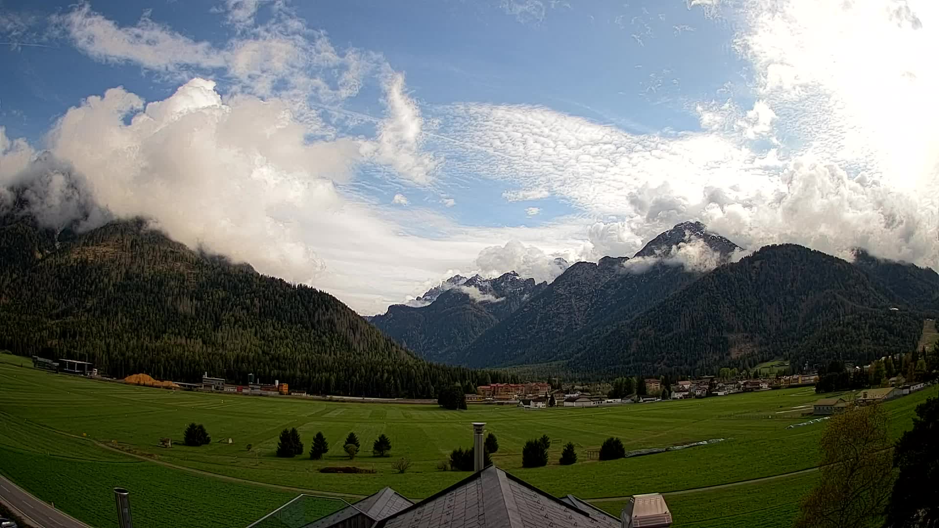 Webcam Dobbiaco Dolomiti – Vista dall’Hotel Rosengarten