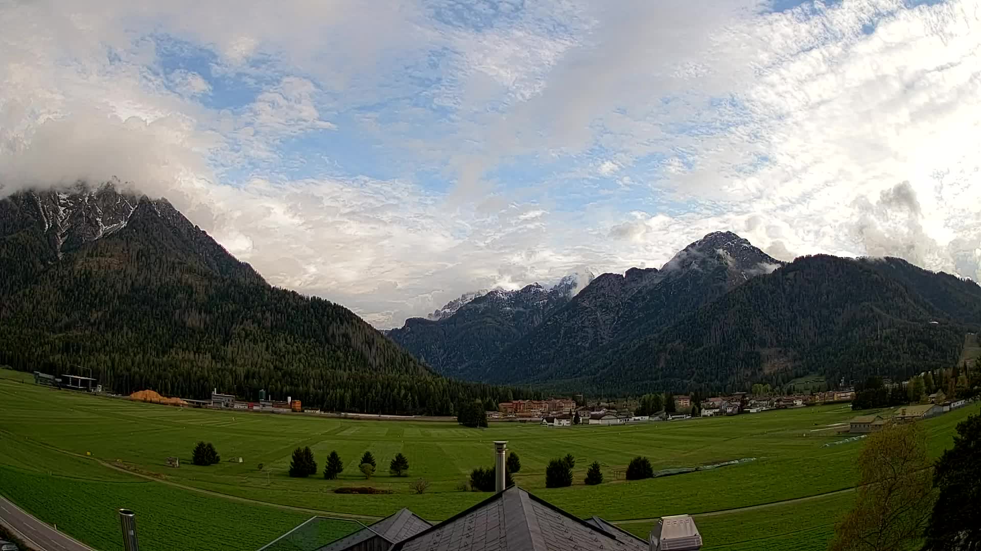 Webcam Dobbiaco Dolomiti – Vista dall’Hotel Rosengarten