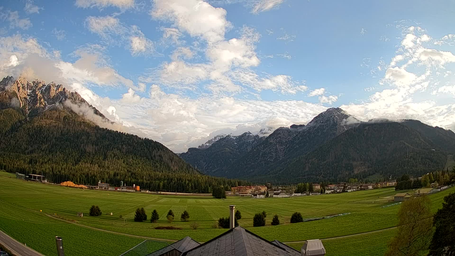 Webcam Dobbiaco Dolomiti – Vista dall’Hotel Rosengarten