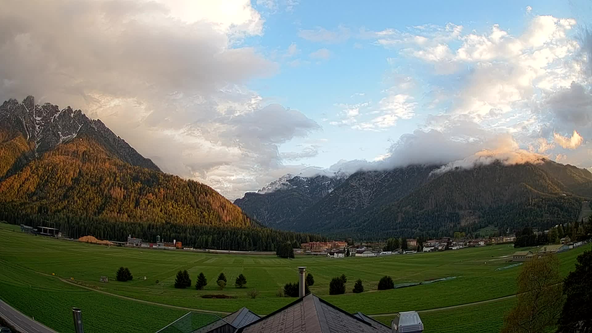 Webcam Dobbiaco Dolomiti – Vista dall’Hotel Rosengarten