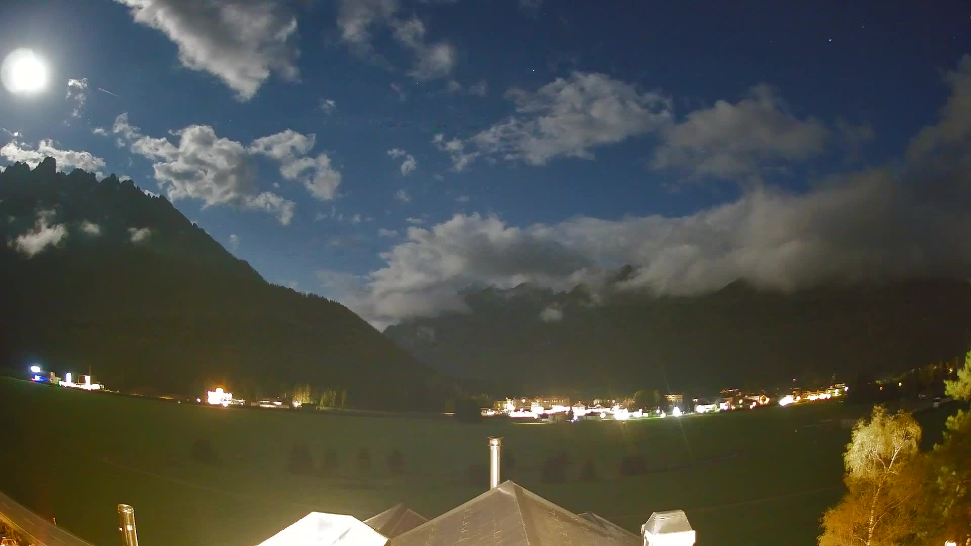 Webcam Toblach Dolomites – View from Hotel Rosengarten