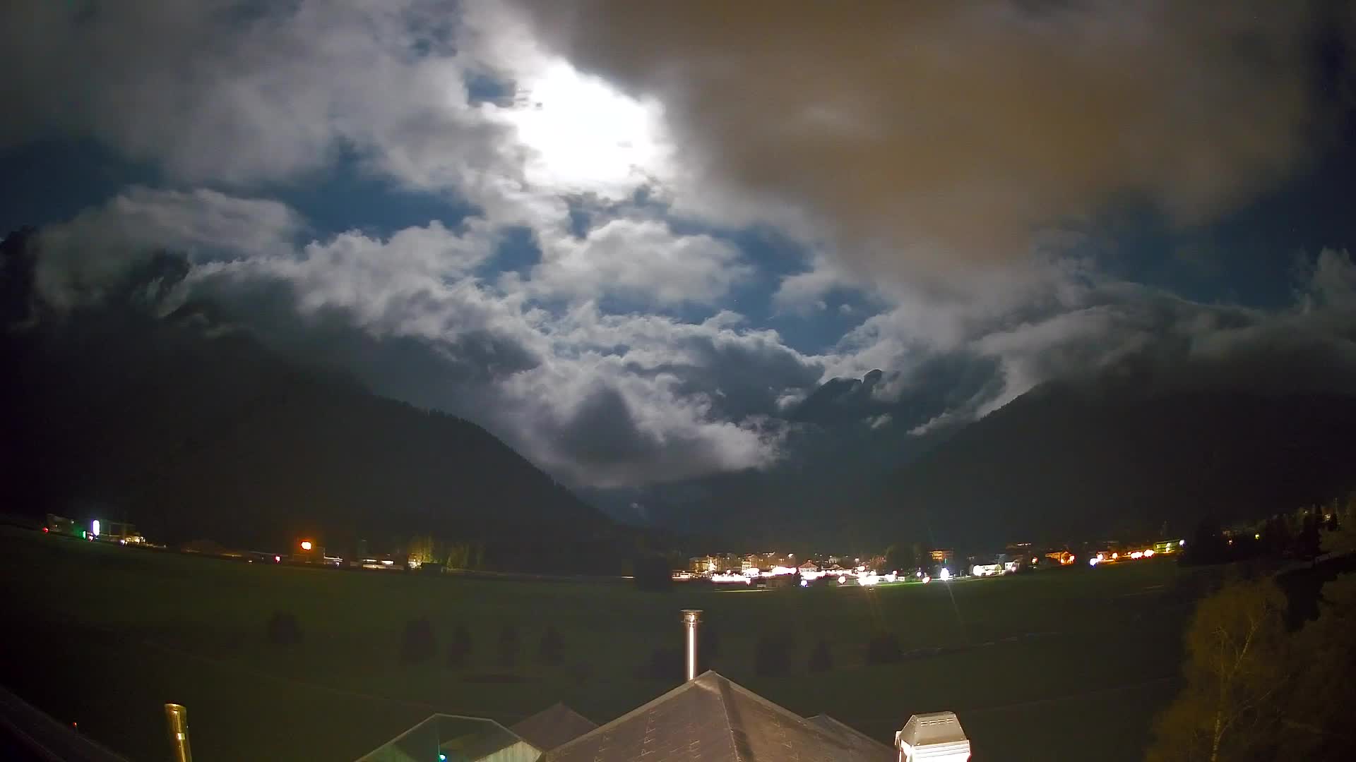 Webcam Toblach Dolomites – View from Hotel Rosengarten
