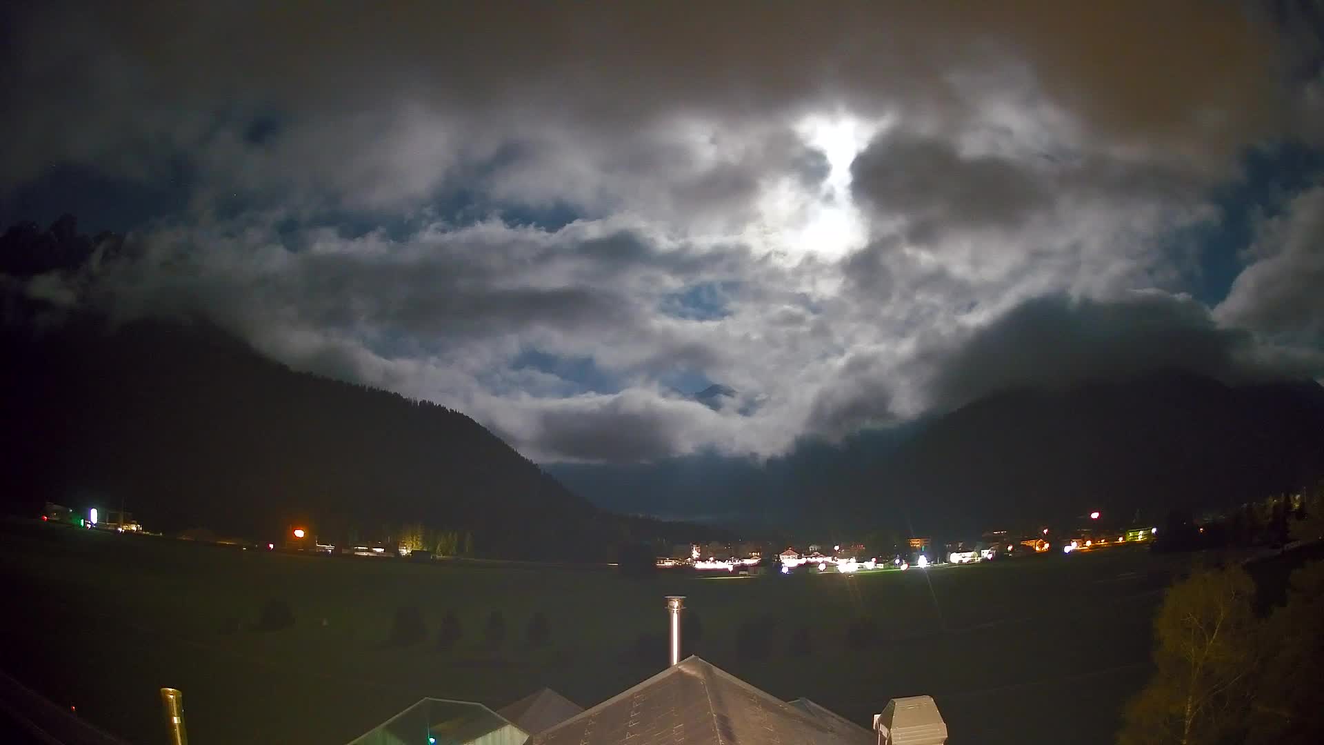 Webcam Toblach Dolomites – View from Hotel Rosengarten