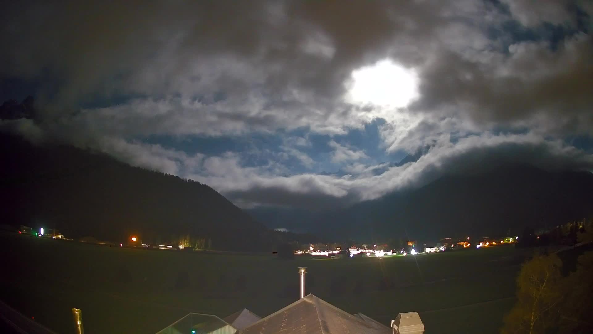 Webcam Toblach Dolomites – View from Hotel Rosengarten