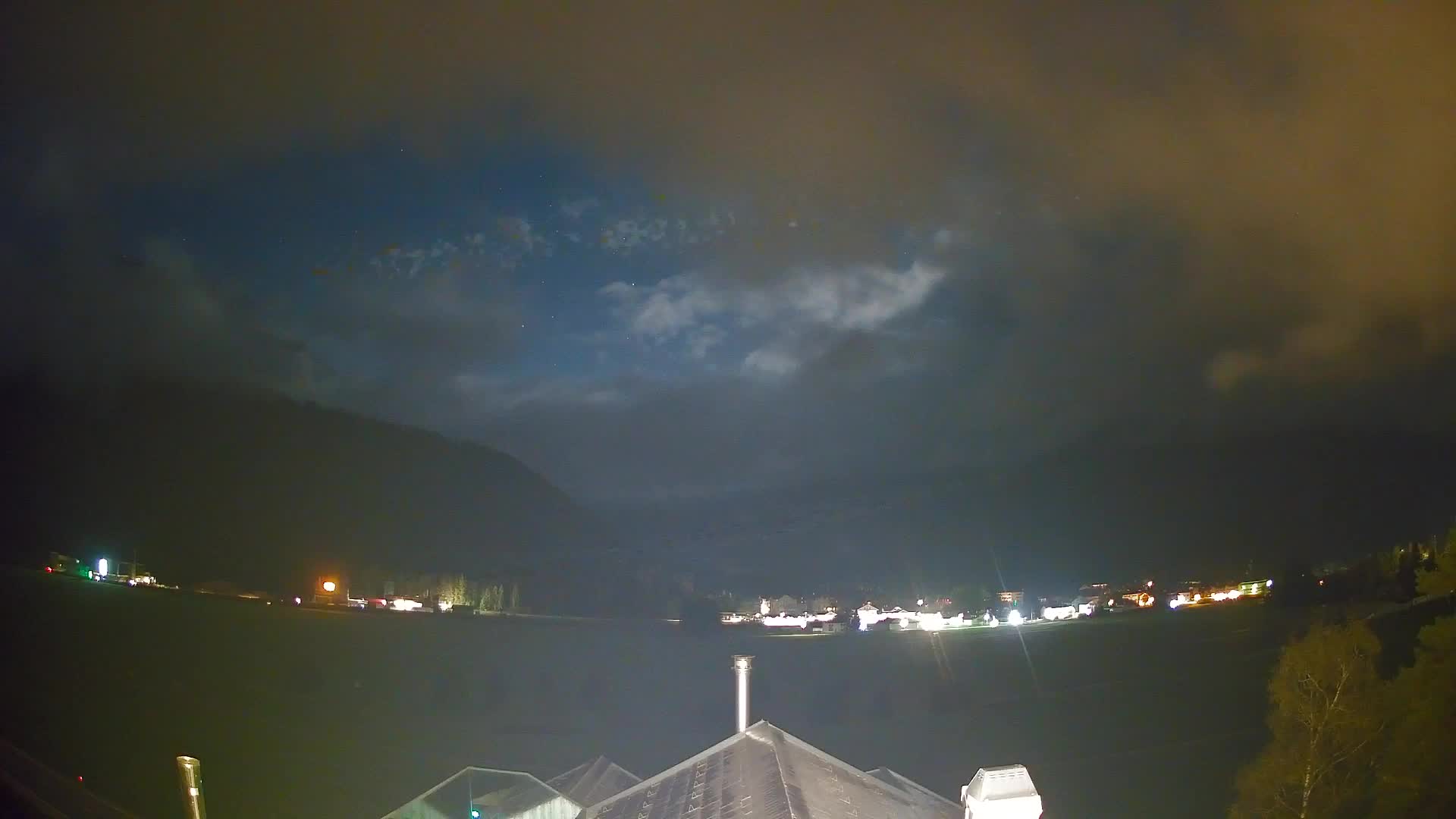 Web kamera Toblach Dolomiti – Pogled s Hotela Rosengarten