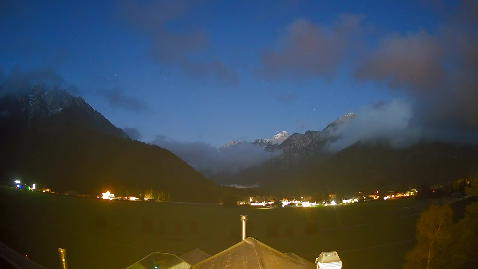 Webcam Toblach Dolomites – View from Hotel Rosengarten